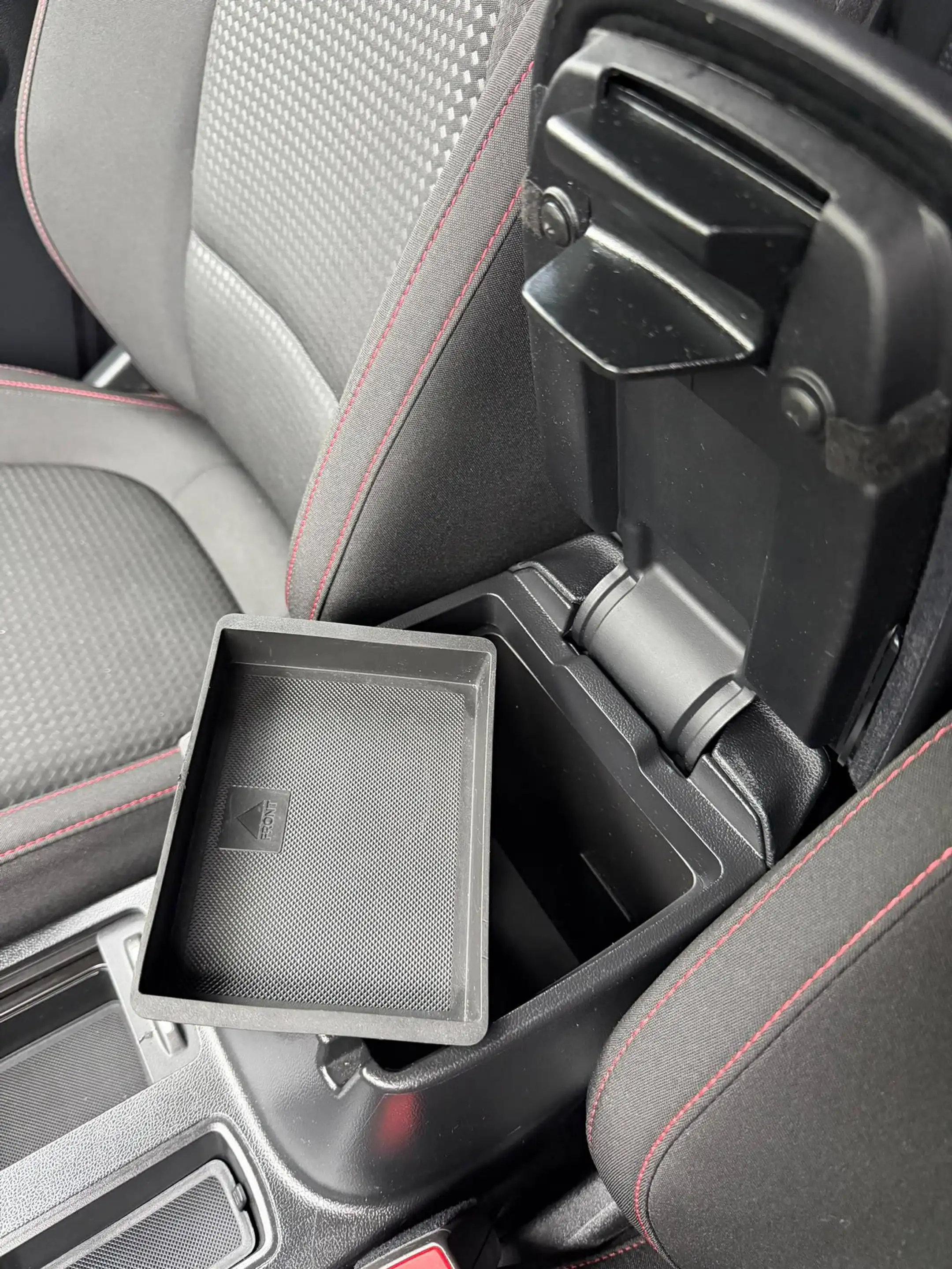Ford Focus ST-Line — photo 13