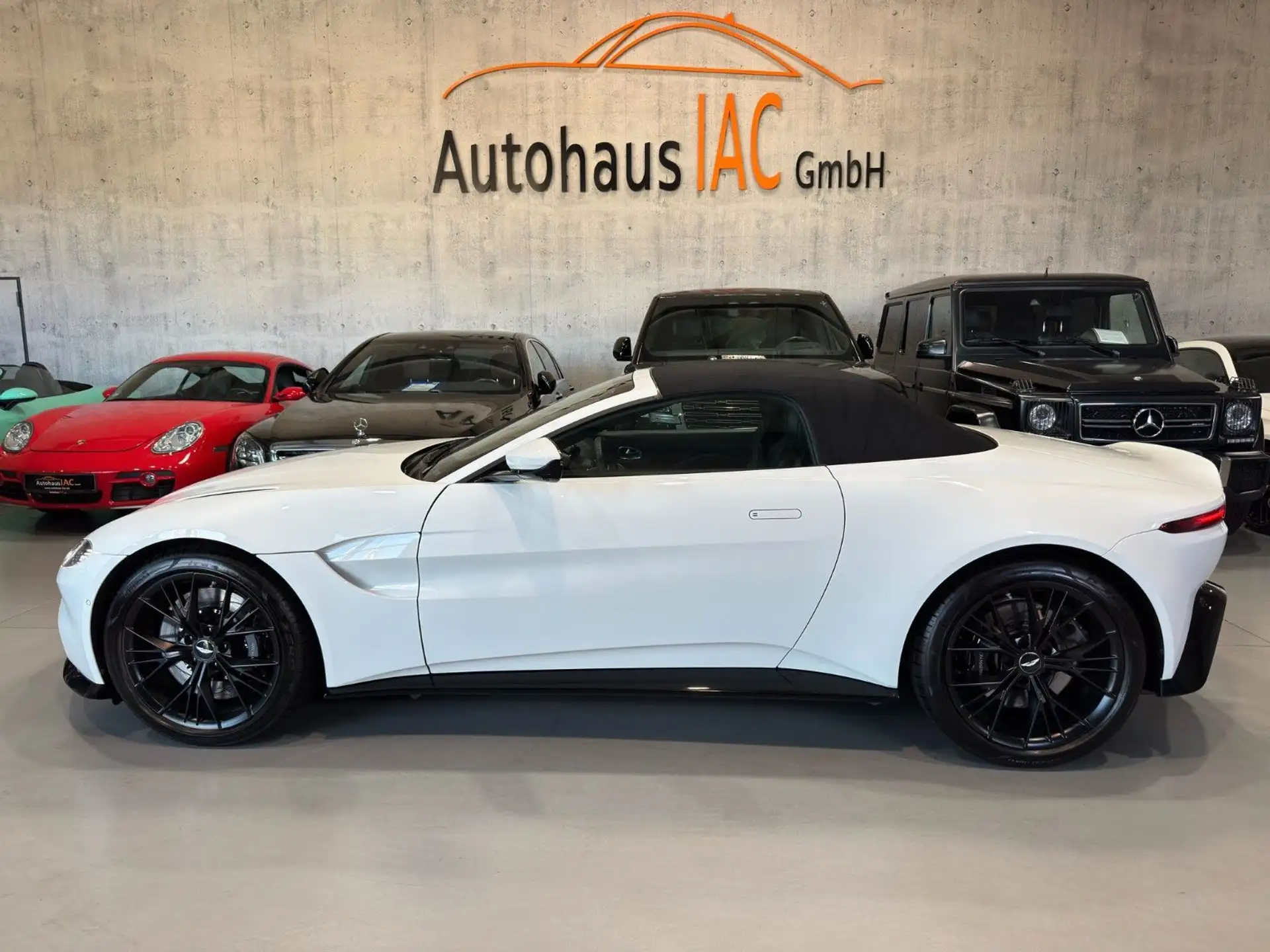 애스턴마틴 V8 Coupe 2021 흰색 사진 6