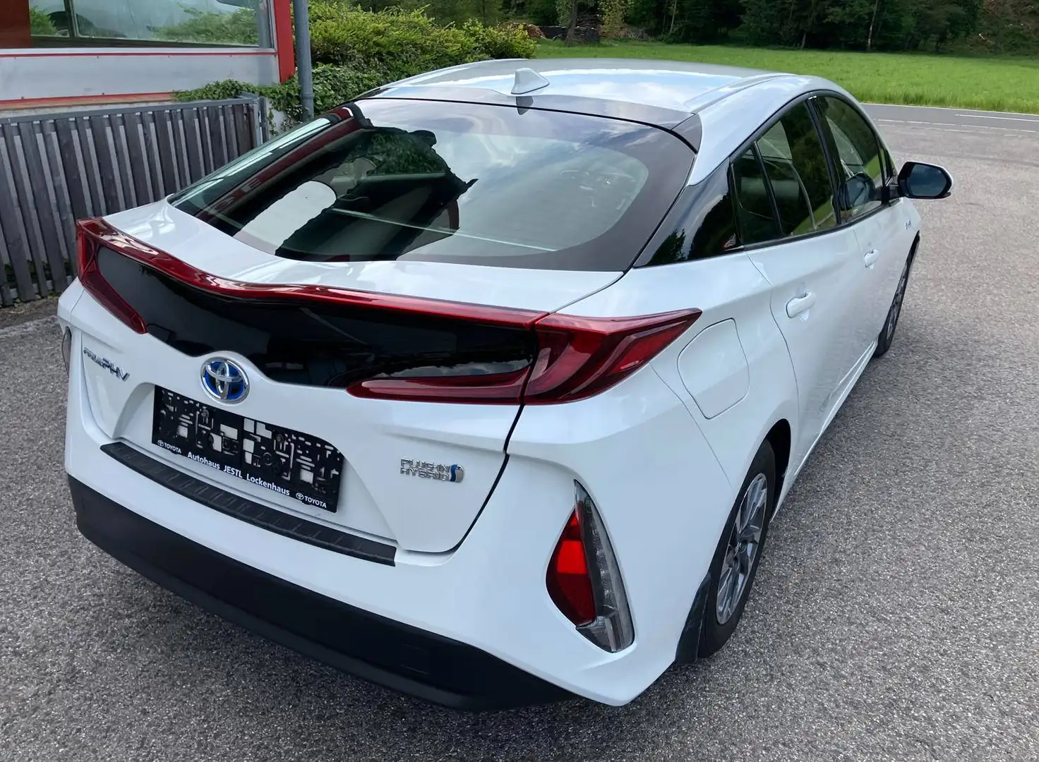 Toyota Prius Prius 1,8 VVT-i PHEV Lounge Weiß - 2