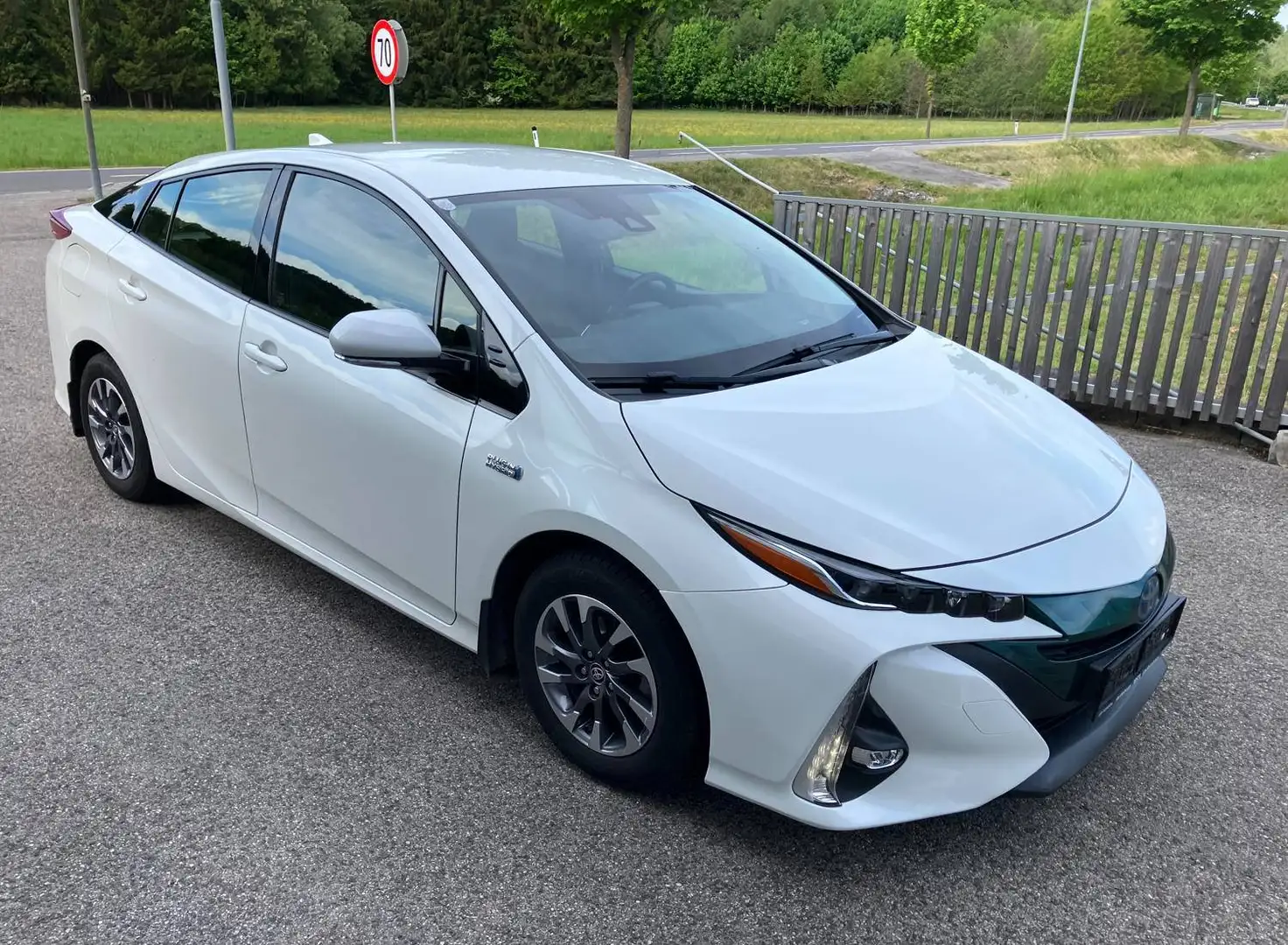 Toyota Prius Prius 1,8 VVT-i PHEV Lounge Weiß - 1