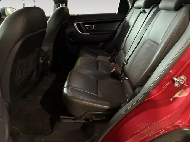 Land Rover Discovery Sport view 7