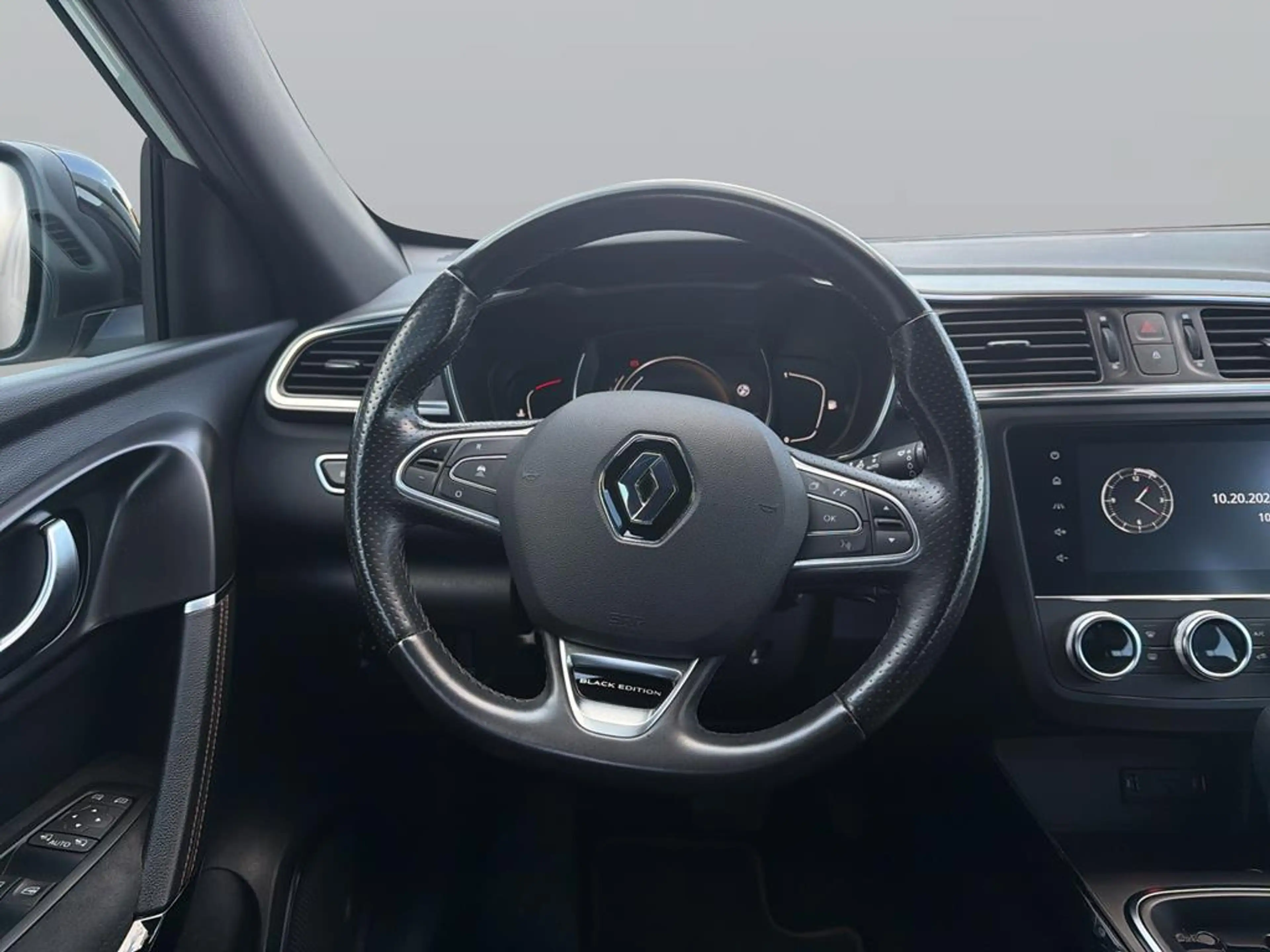Renault Kadjar 1.3 TCe 160 Black Edition Automatik — photo 15