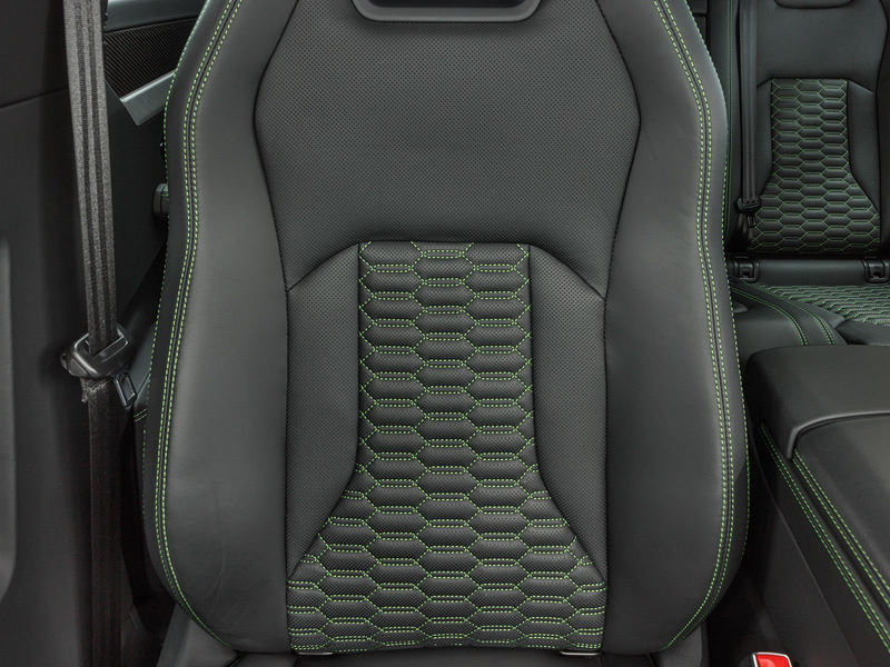 Lamborghini Urus — photo 13