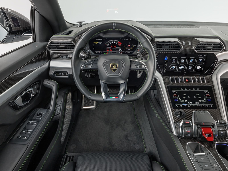 Lamborghini Urus — photo 9