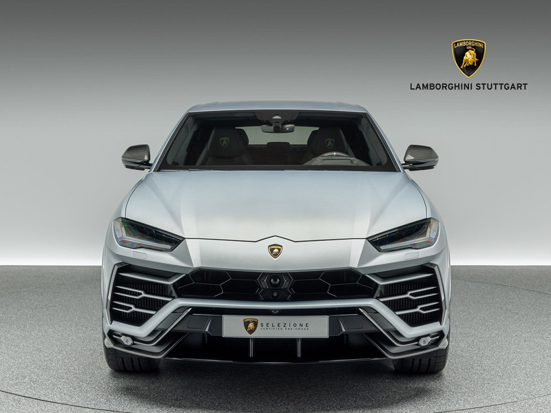 Lamborghini Urus — photo 2