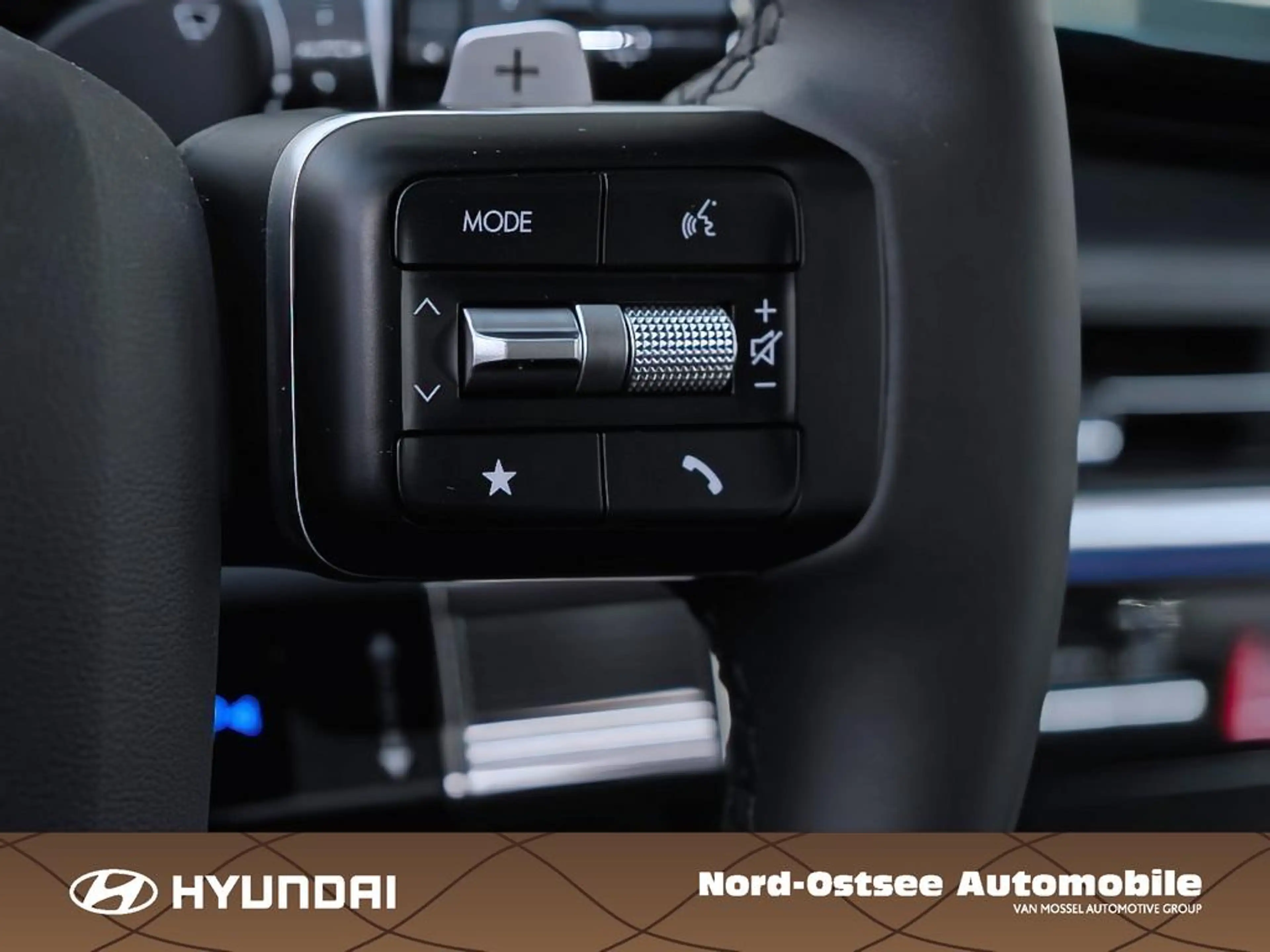 Hyundai SANTA FE HEV 7-Sitzer Blackline 2xKlima 360 ACC — photo 8