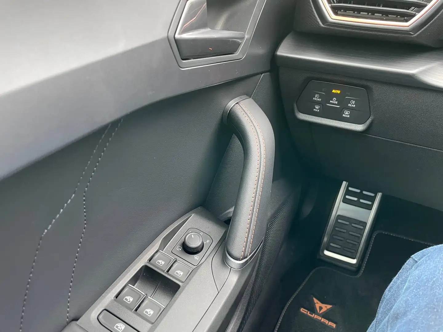 CUPRA Leon VZ eHYBRID 180/245 Grau - 2