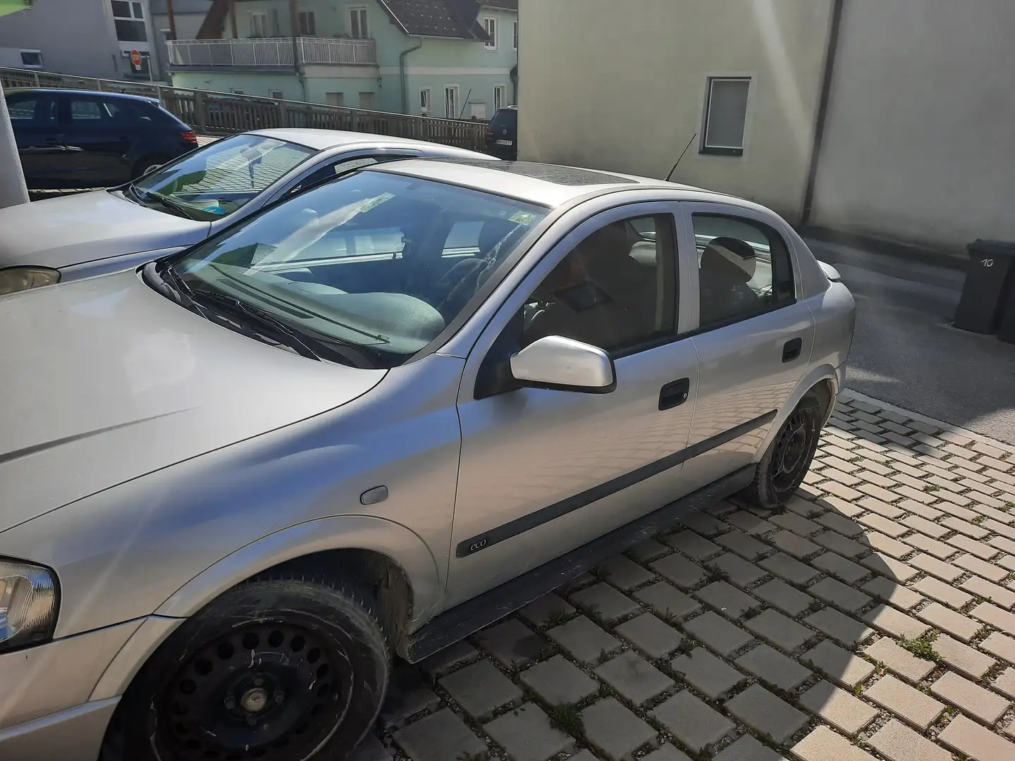 Opel Astra Astra 1.7 DTI Edition 2000 srebrna - 2