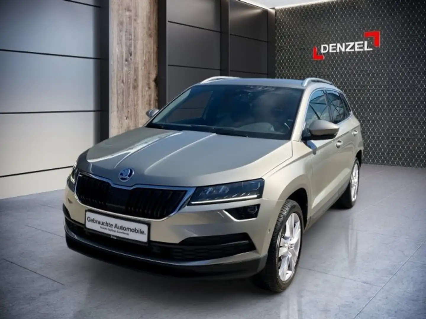 Skoda Karoq 1,5 TSI Style Silber - 2
