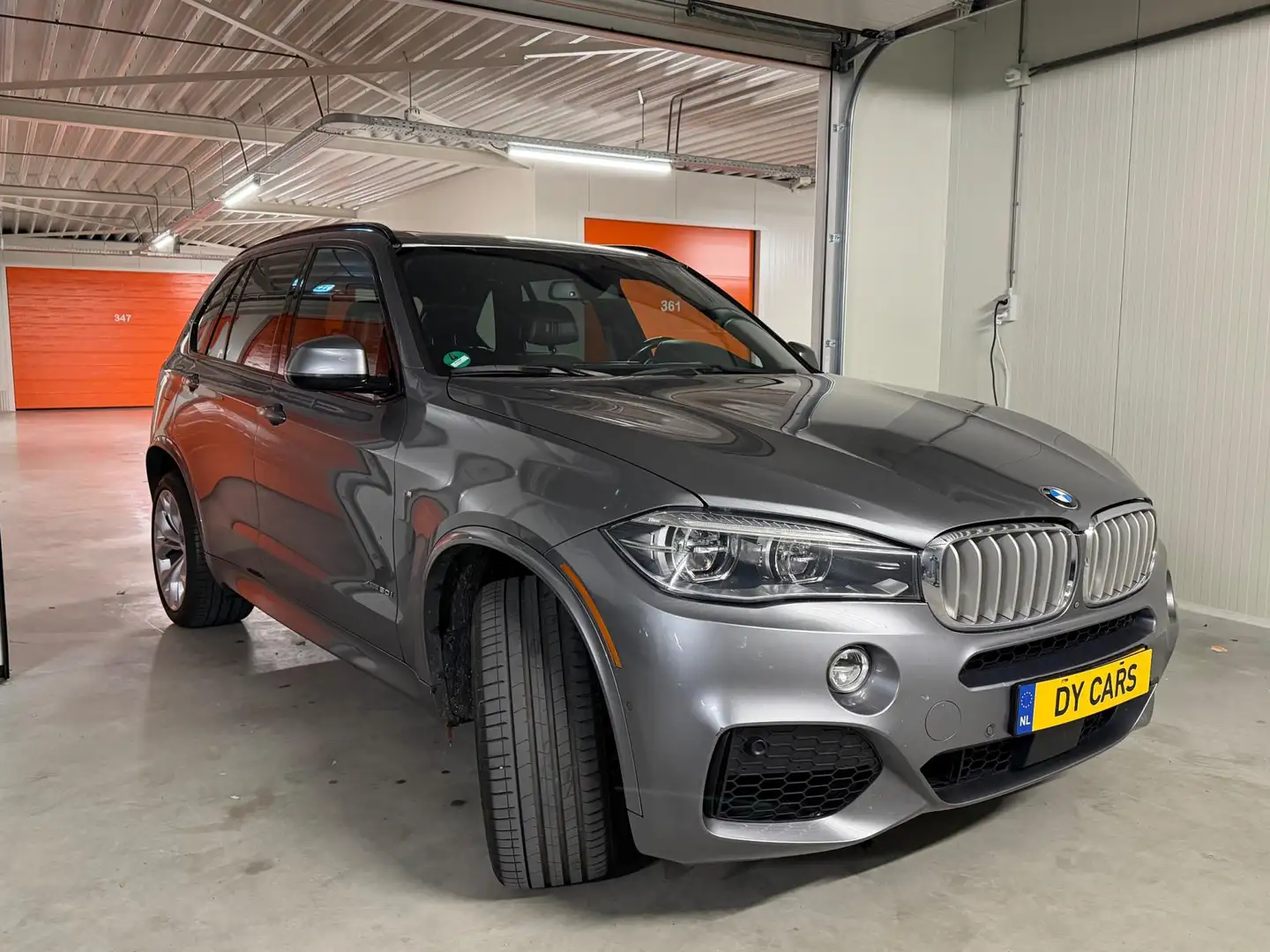 BMW X5 50i• Bomvol opties • Pano • 360° Camera • Luxe int Grau - 2
