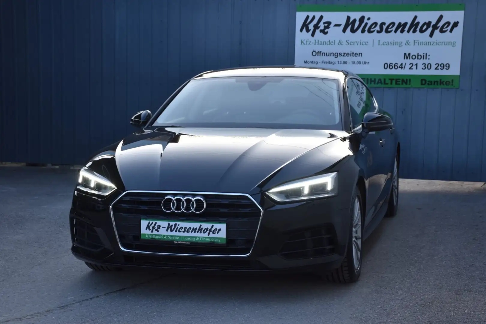 Audi A5 2.0 TDI SB 40 TDI Schwarz - 2