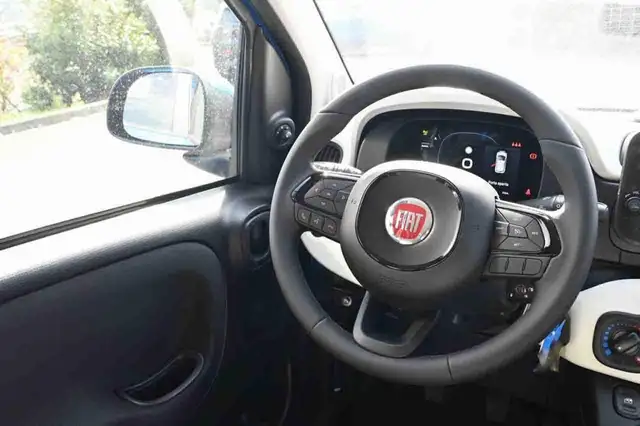 Fiat Panda view 12