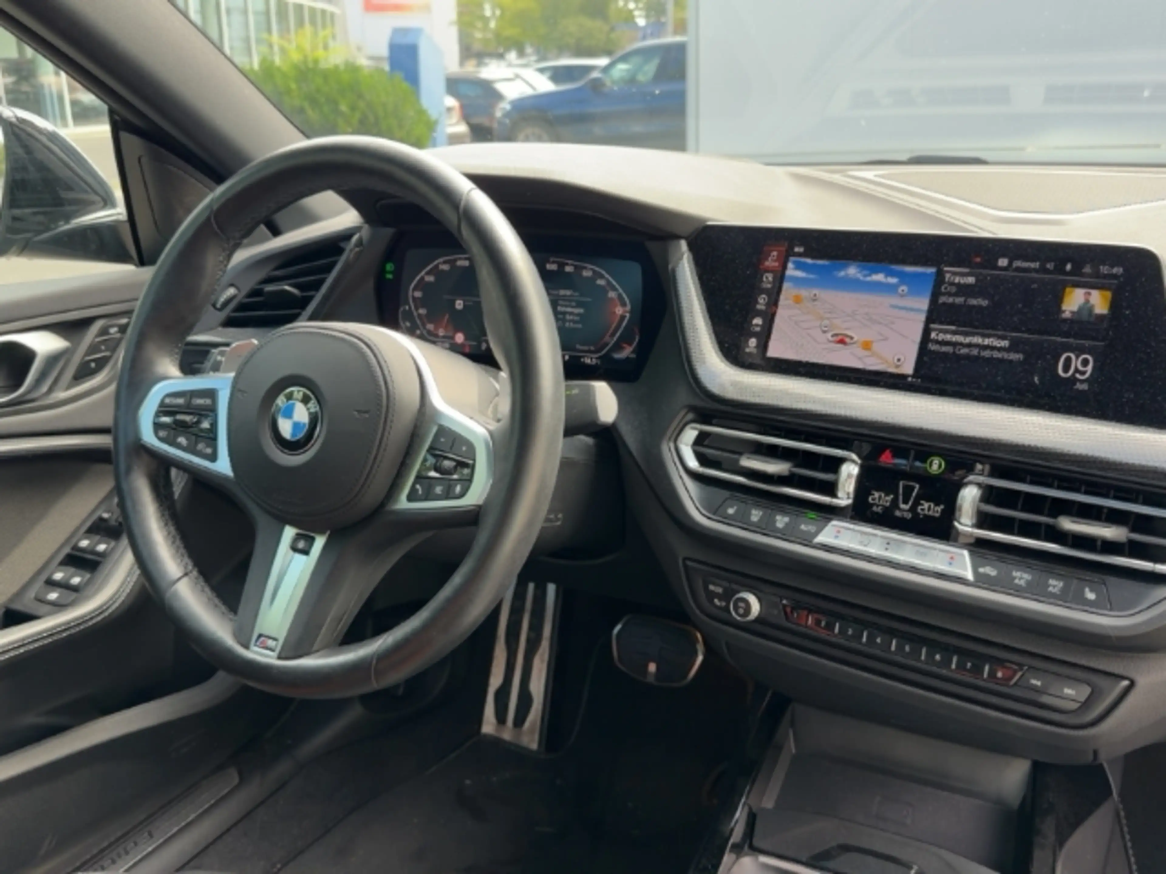 BMW 235 xDrive Gran Coupe Sportpaket HUD AD El. Panodach P — photo 8