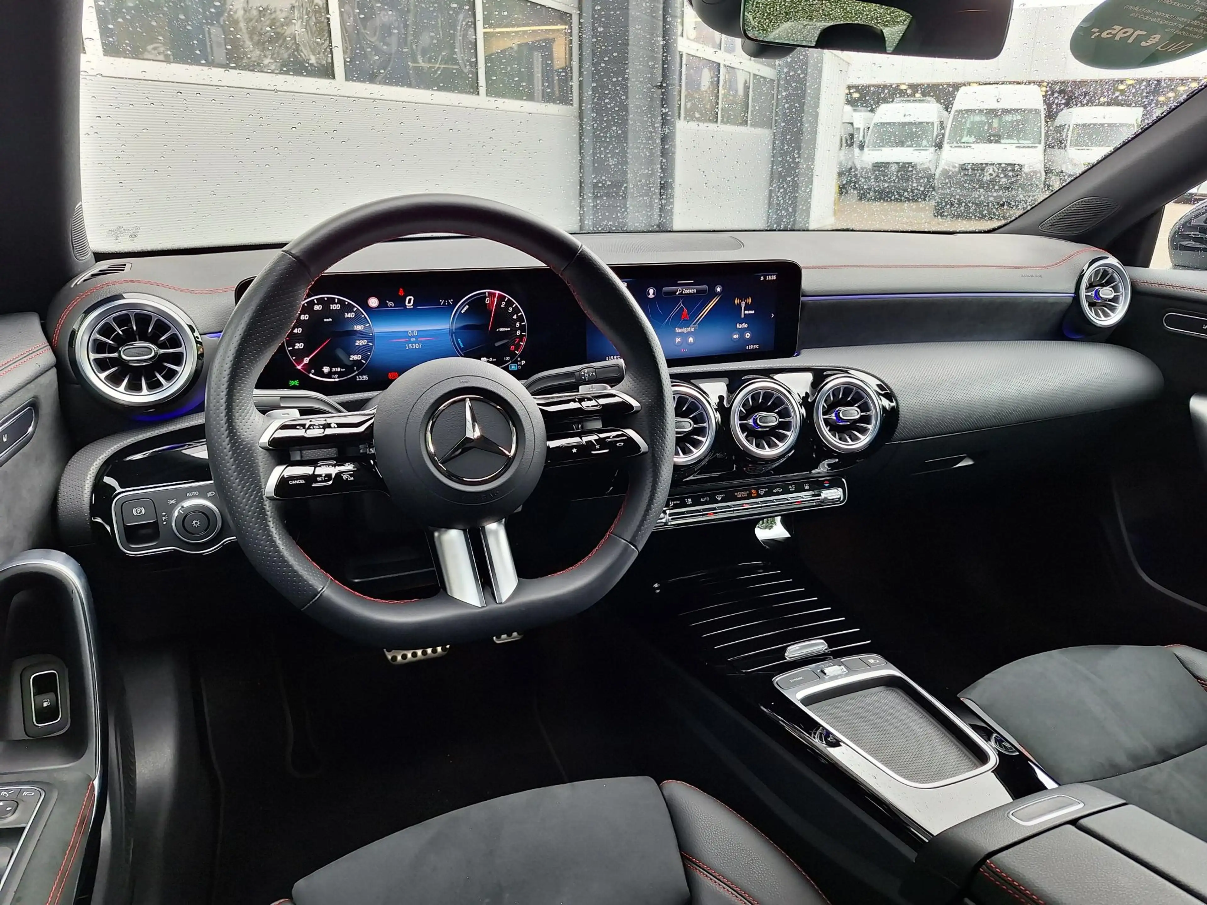Mercedes-Benz CLA 250 e Star Edition AMG | Night Pakket | Dodehoekassist — photo 8