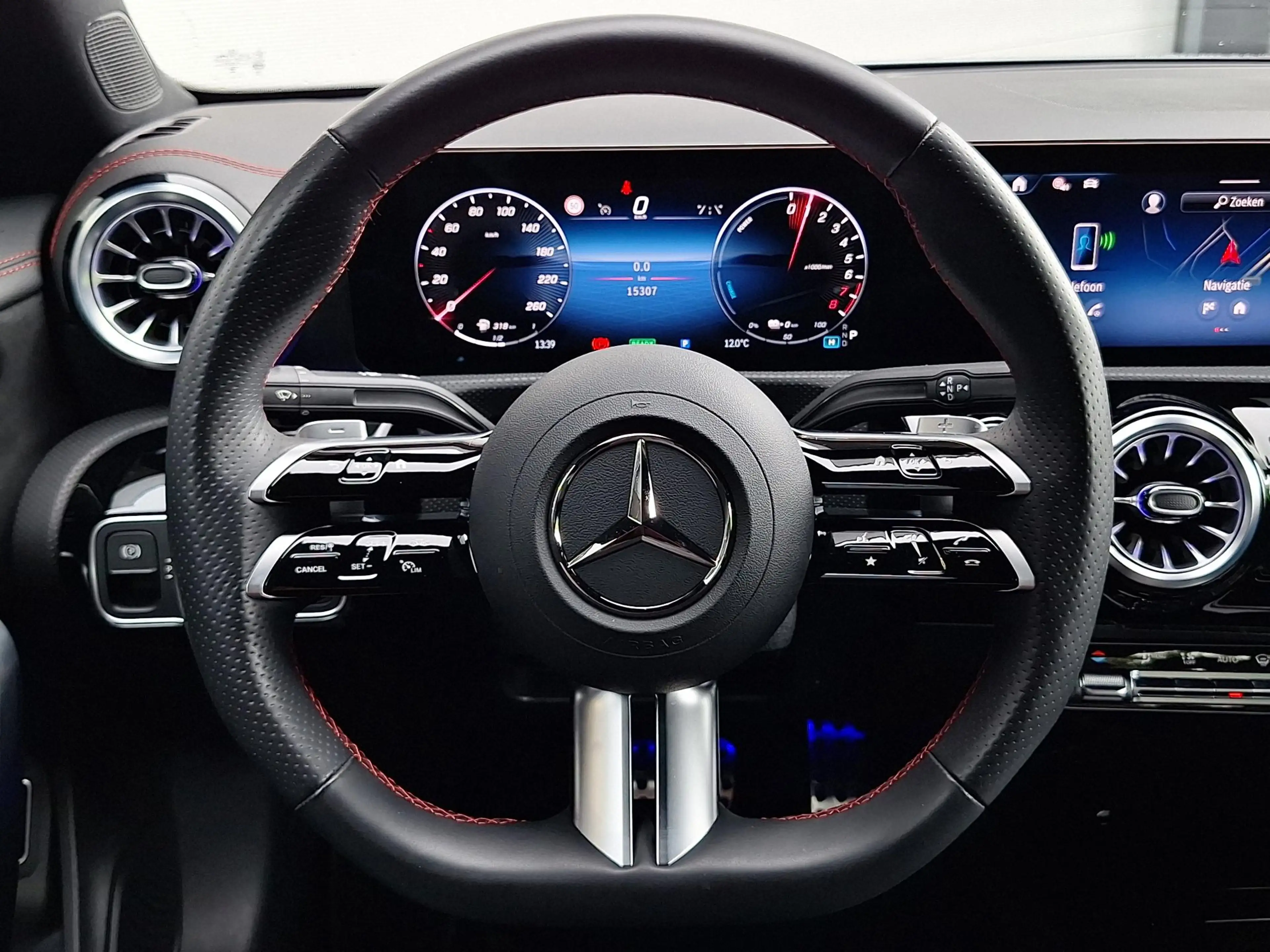 Mercedes-Benz CLA 250 e Star Edition AMG | Night Pakket | Dodehoekassist — photo 13