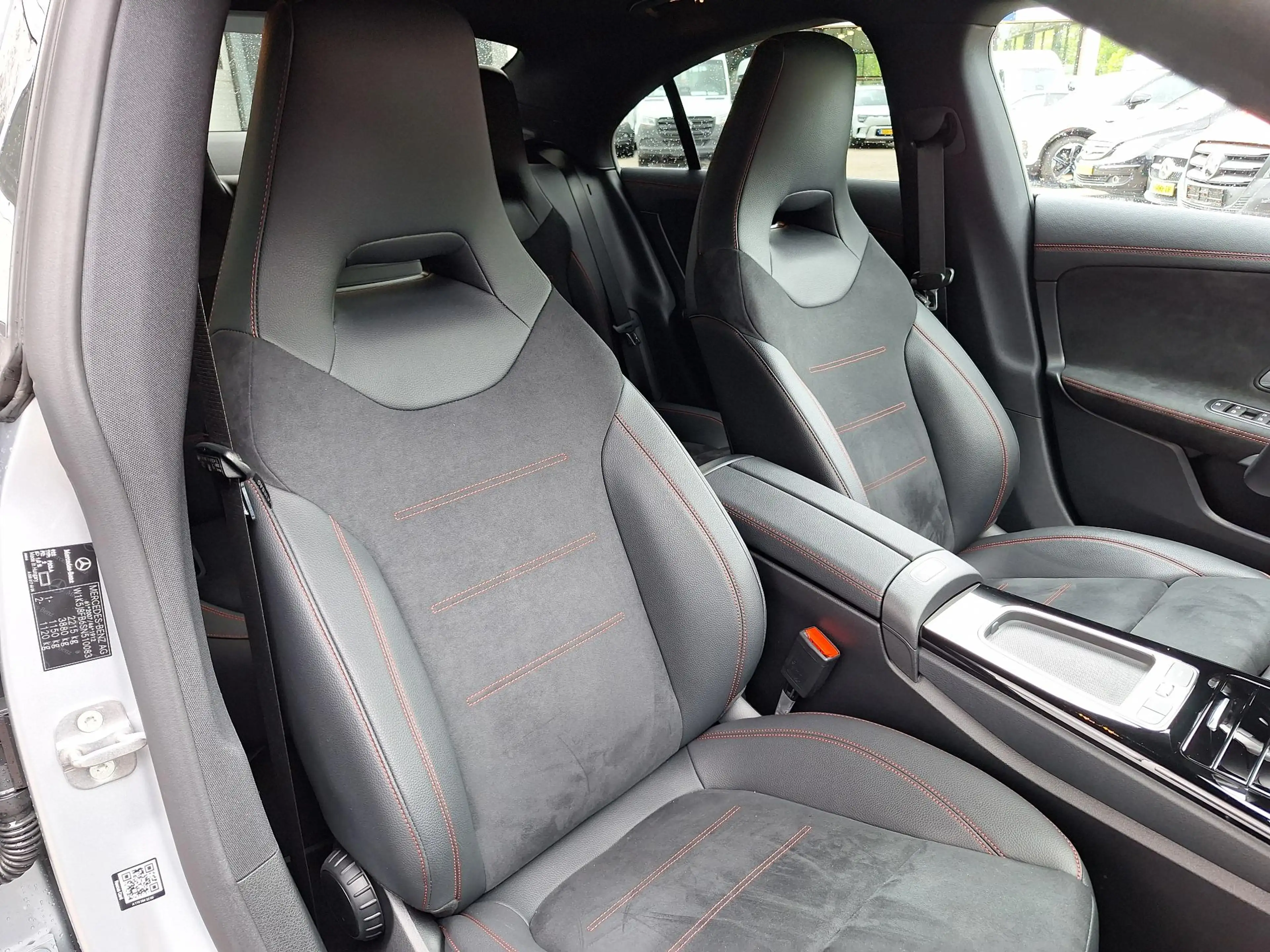 Mercedes-Benz CLA 250 e Star Edition AMG | Night Pakket | Dodehoekassist — photo 7