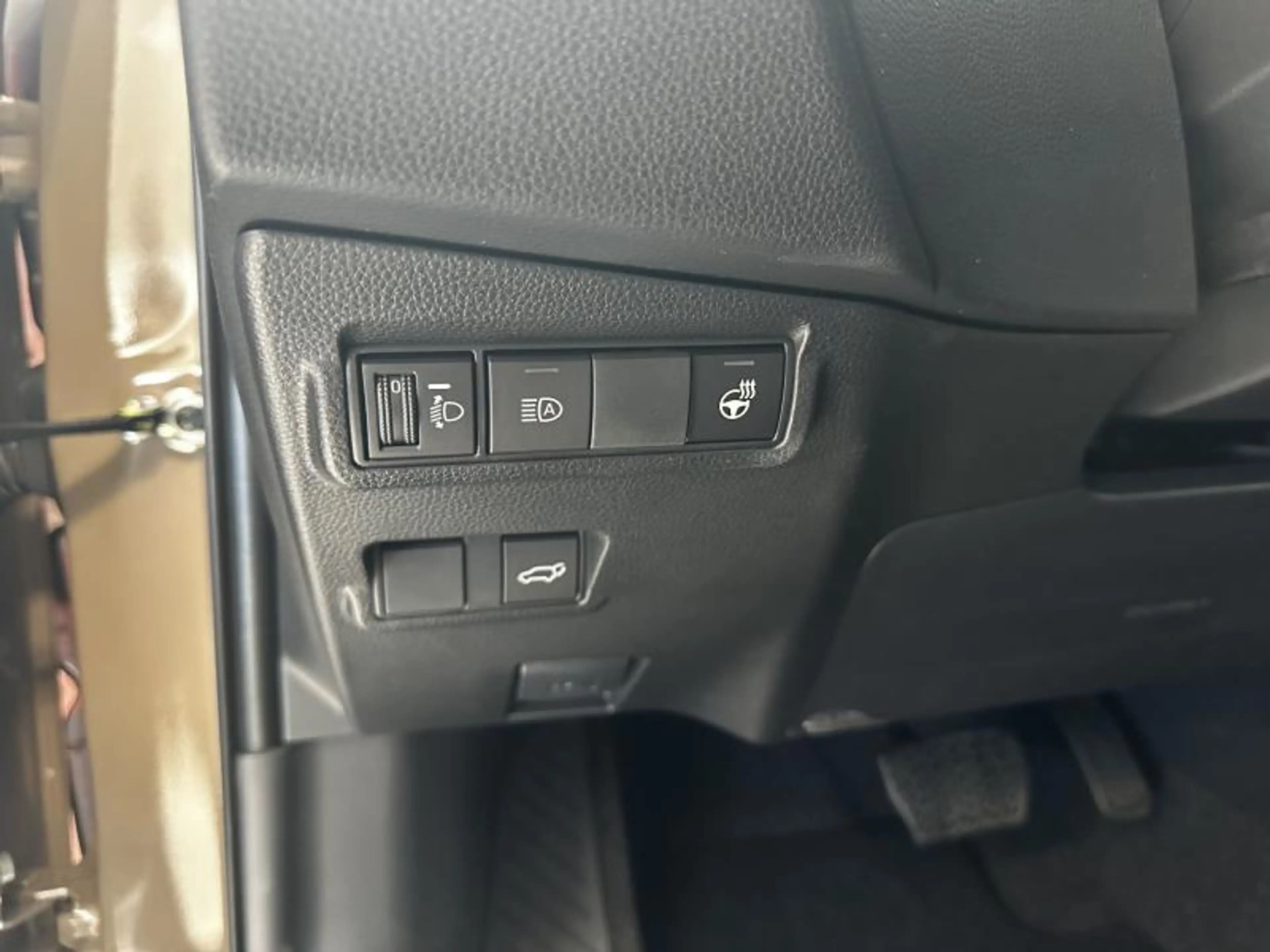 Toyota Corolla Cross Style — photo 11