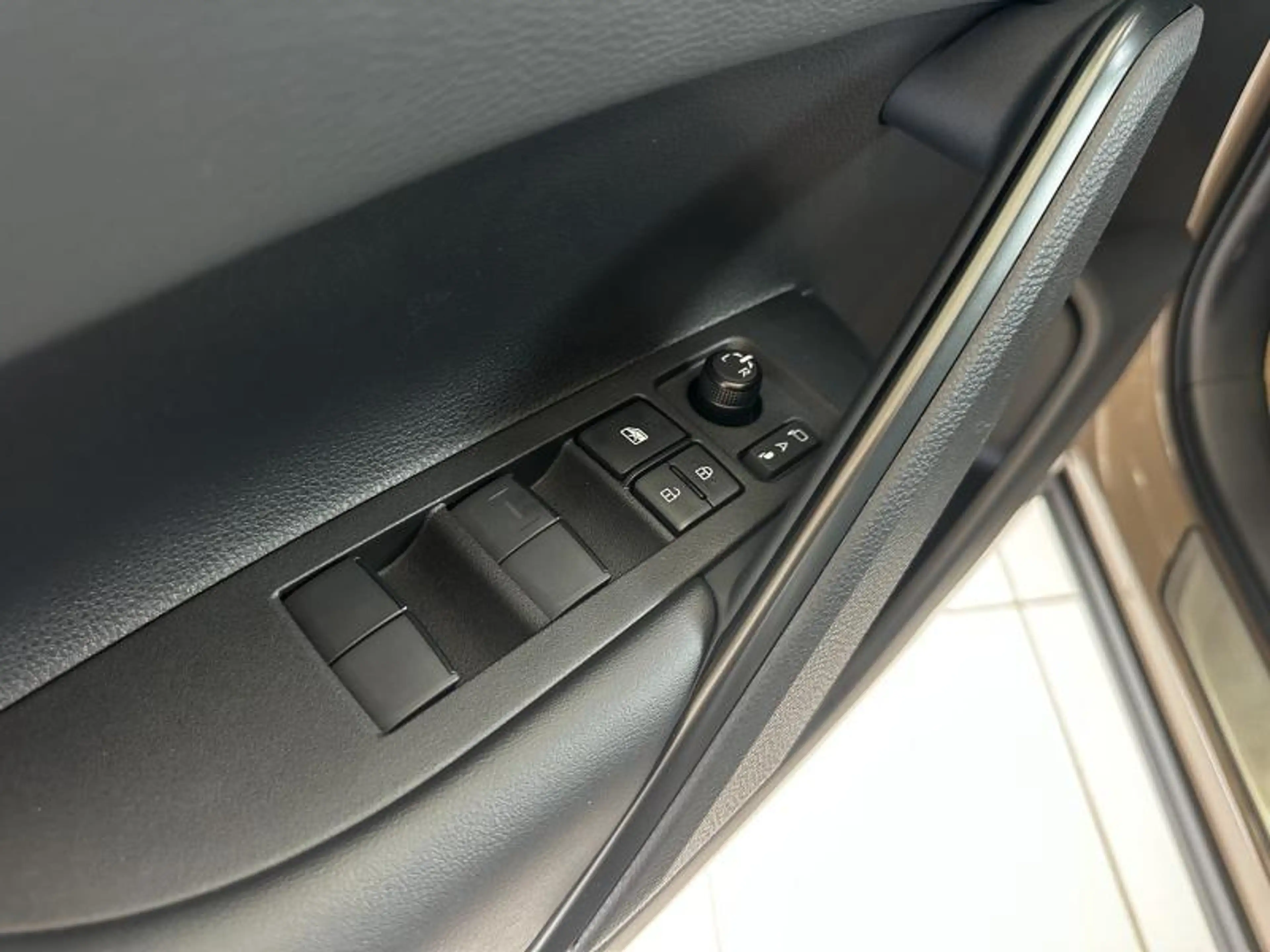 Toyota Corolla Cross Style — photo 9
