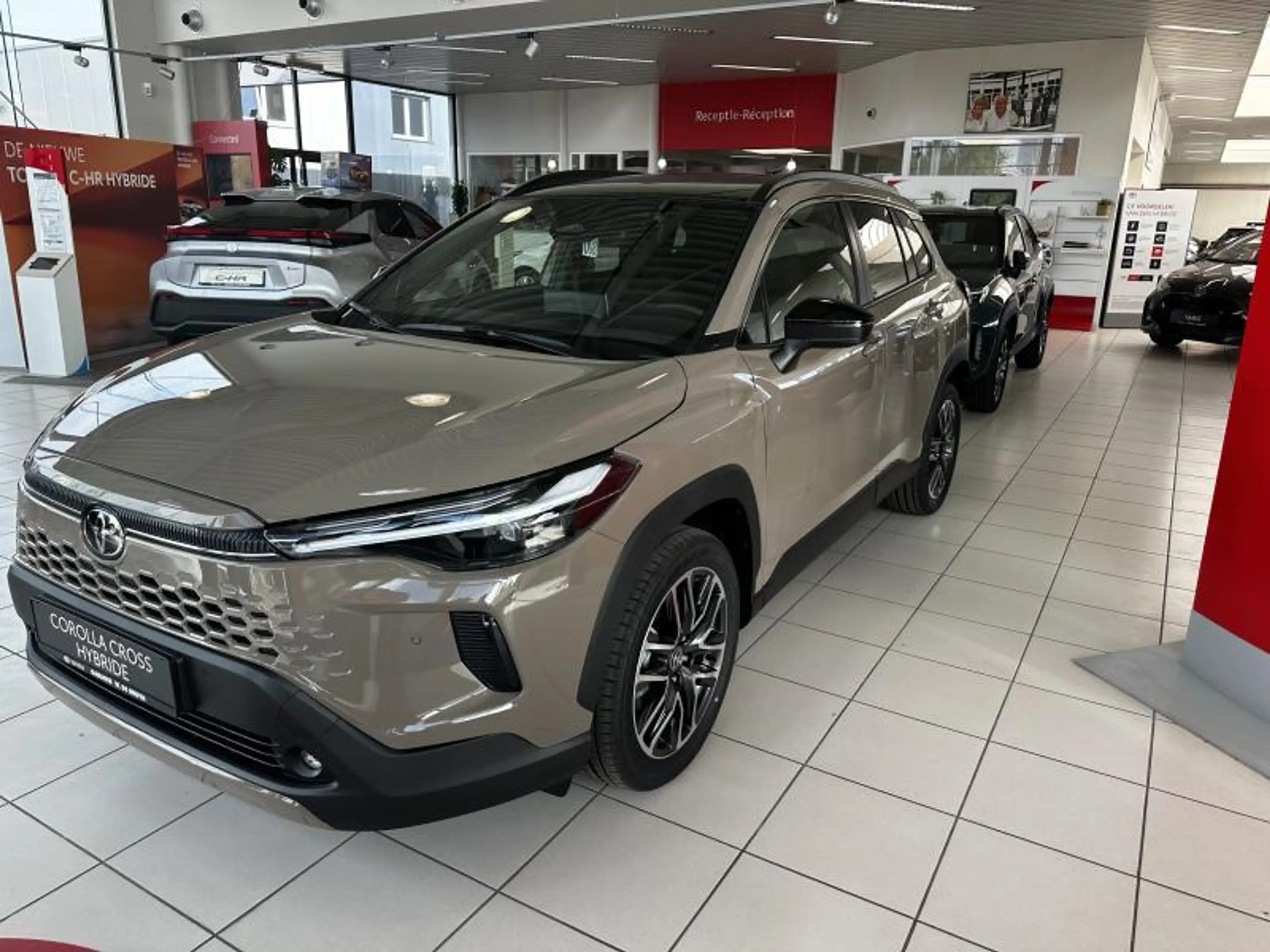 Toyota Corolla Cross Style — photo 3