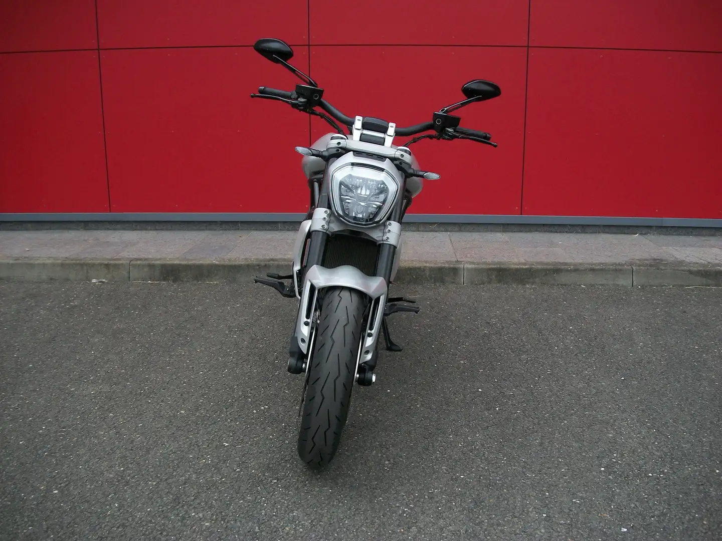 Ducati XDiavel Grau - 2