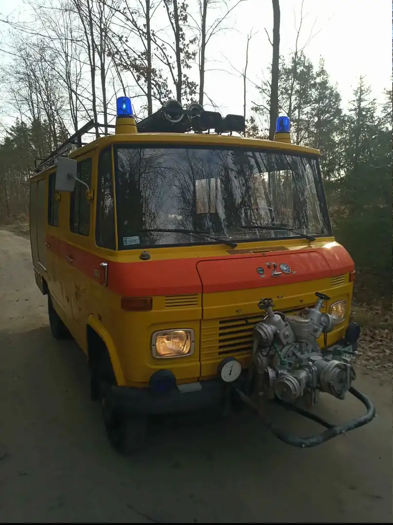 Mercedes-Benz T2 Düdo Gelb - 2