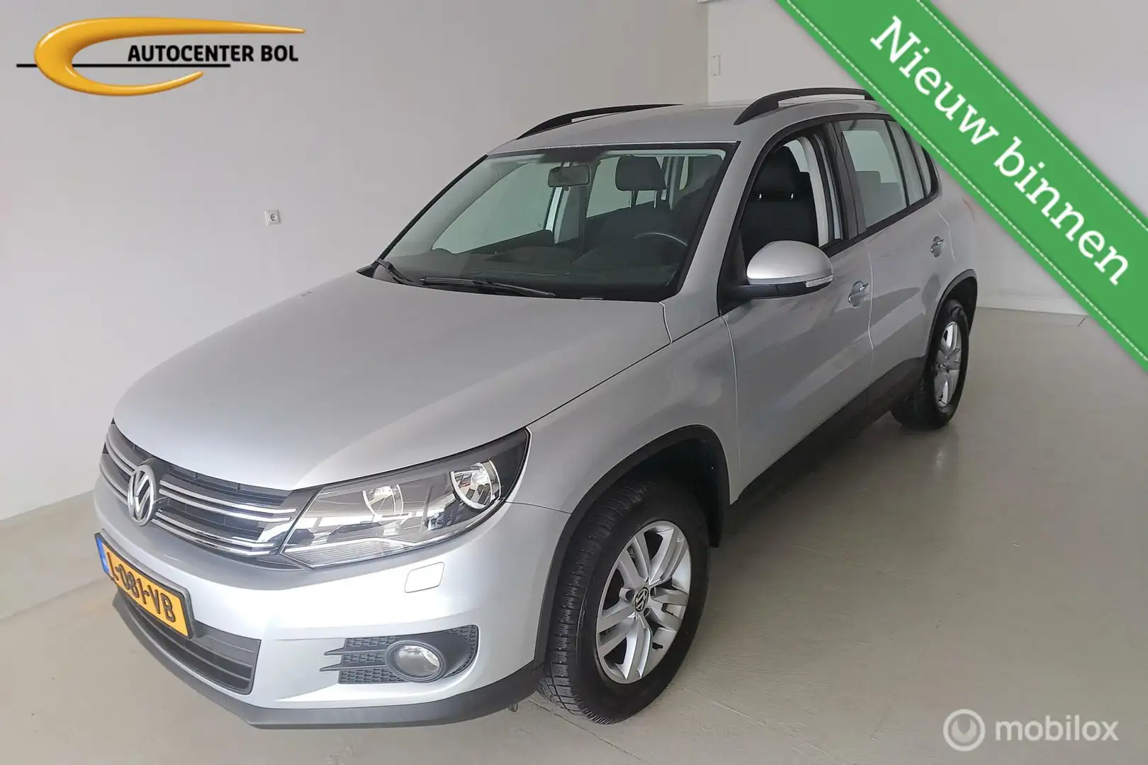 Volkswagen Tiguan 1.4 TSI Easyline Grijs - 1