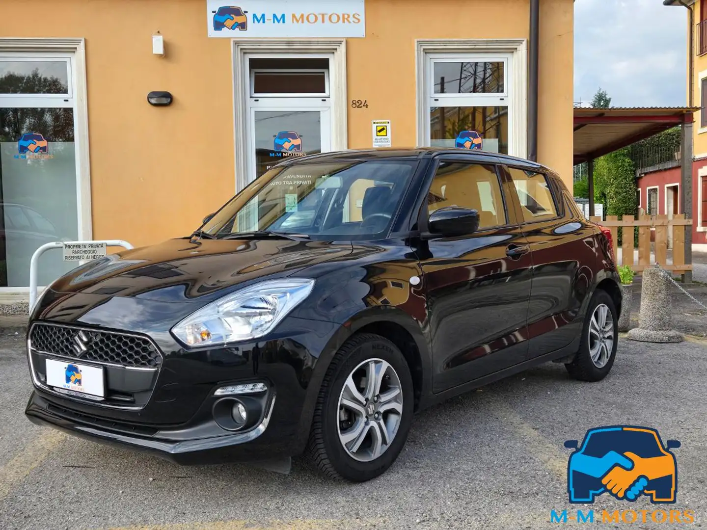 Suzuki Swift 1.2 Hybrid Cool Negro - 1