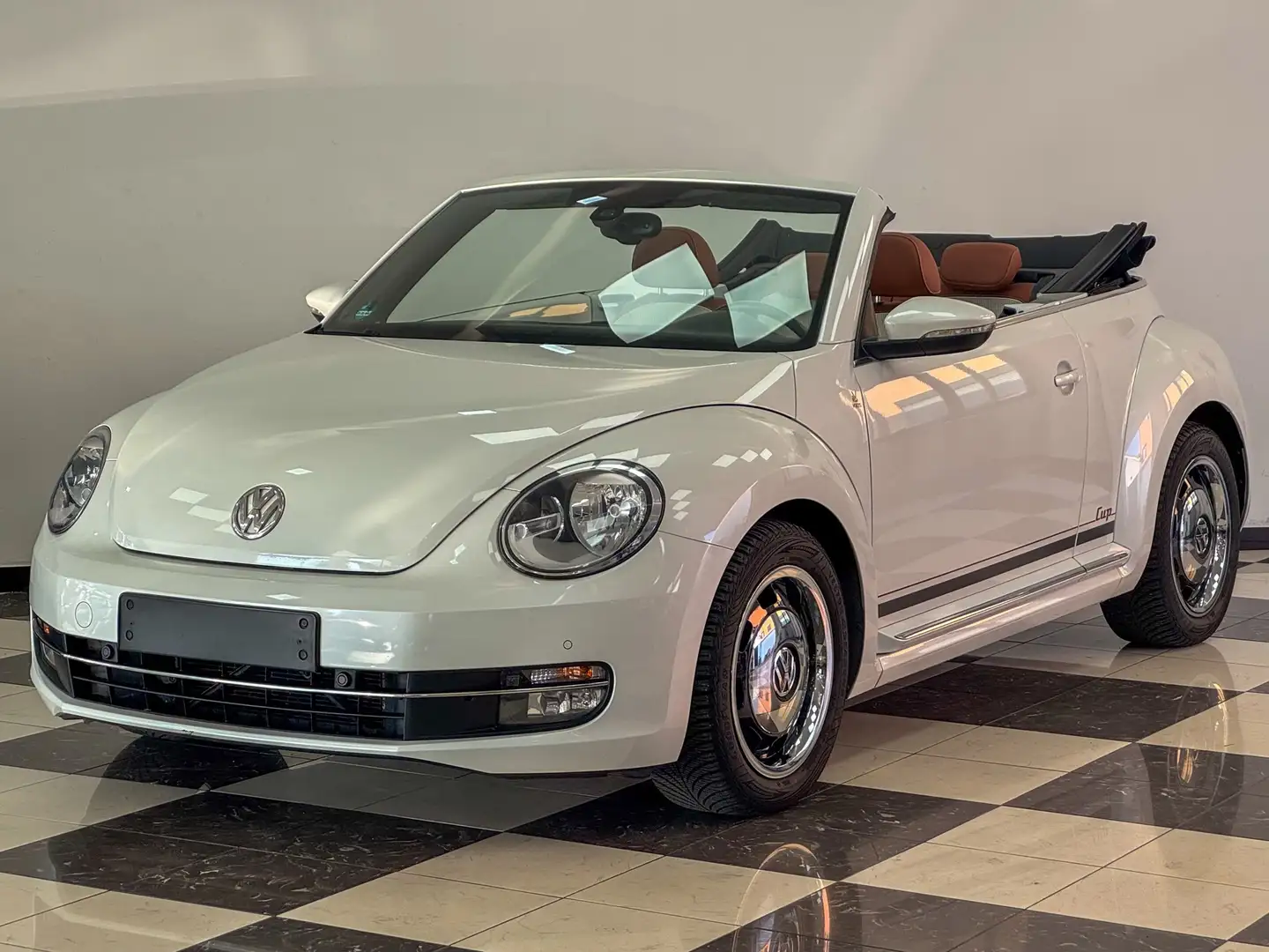 Volkswagen Maggiolino Cabrio 1.2 tsi Cup Special Edition Fehér - 1