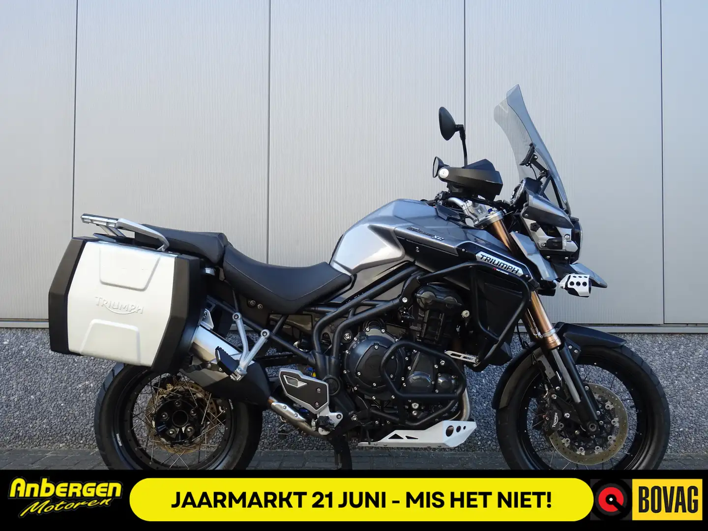 Triumph Tiger 1200 EXPLORER Gris - 1