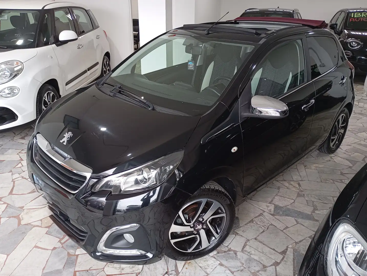 Peugeot 108 5P 1.2 PureTech 82CV Allure TOP! Noir - 2