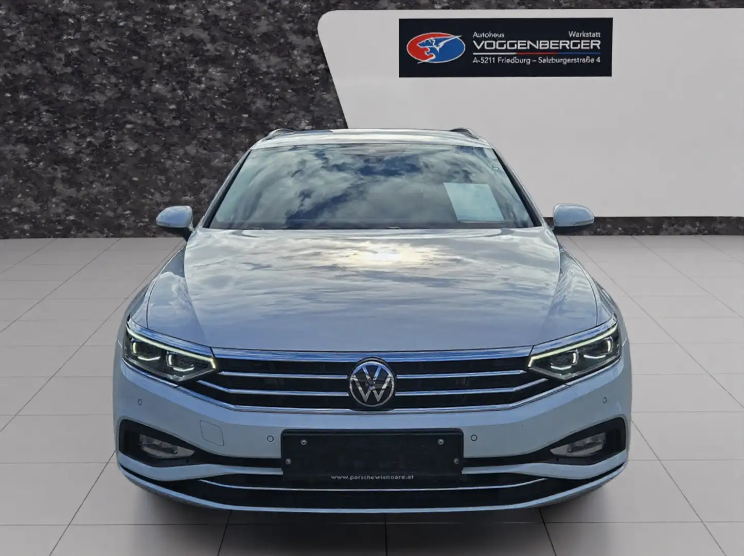 Volkswagen Passat Variant Business 2,0 SCR TDI Weiß - 2