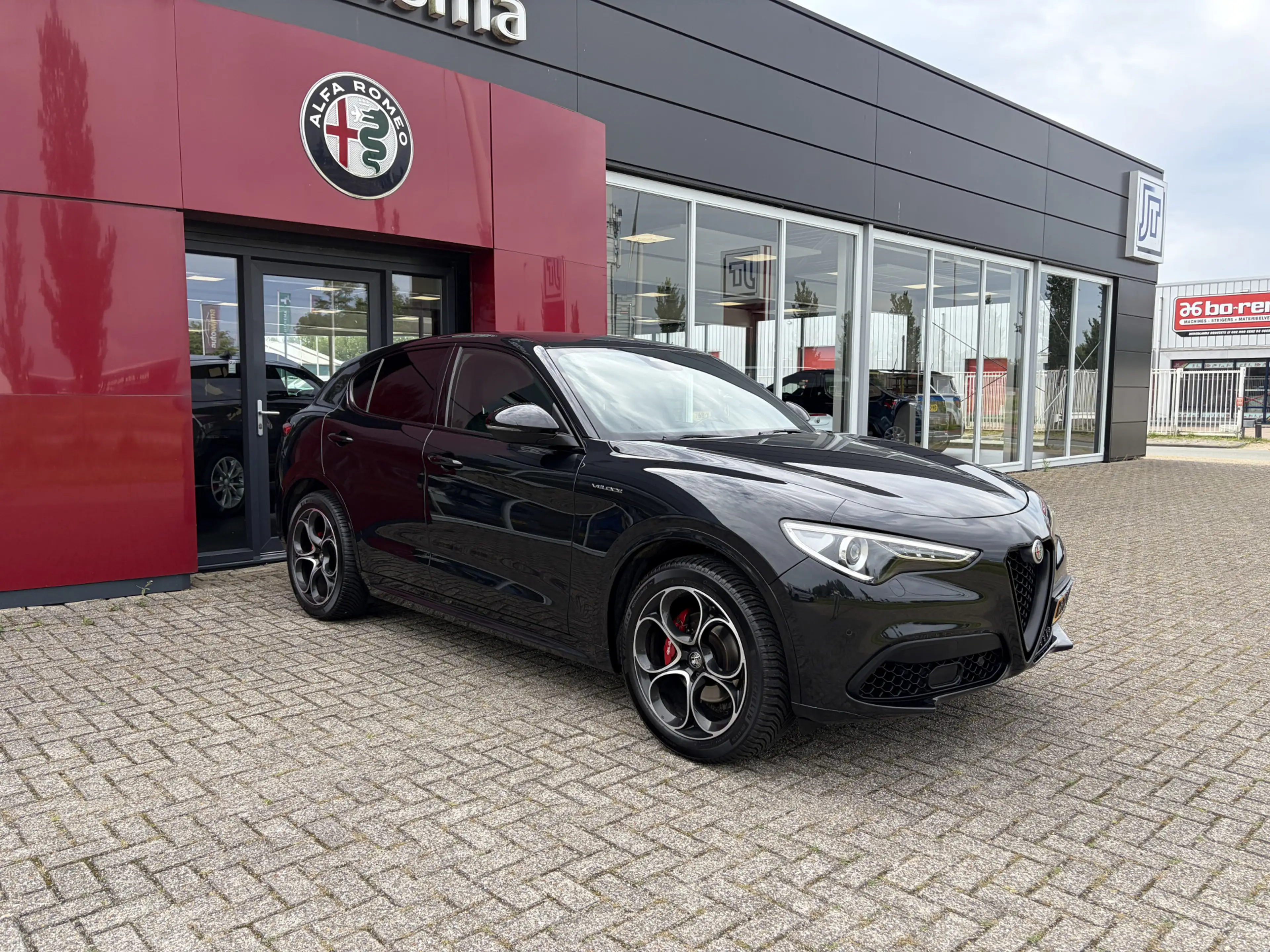 Alfa Romeo Stelvio 2.0 T AWD Veloce | Harman-Kardon | Camera | trekha — photo 5