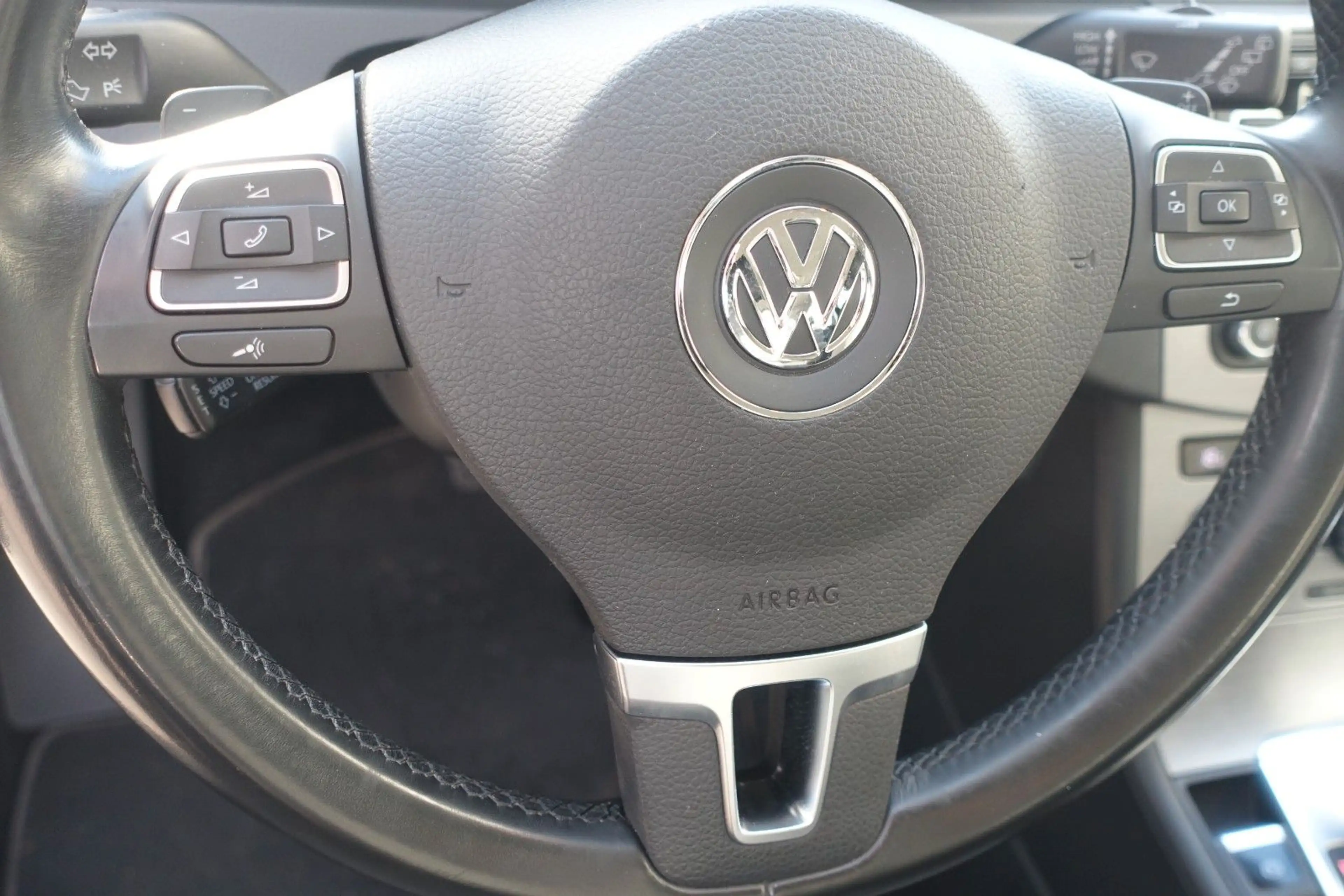 Volkswagen Passat Variant 2.0//AUTOMATIK//AHK//SHZ//KLIMA// — photo 11