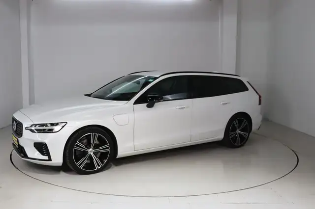 Volvo V60 Kombi T8 R-Line AWD Recharge R Design Recharge Plu