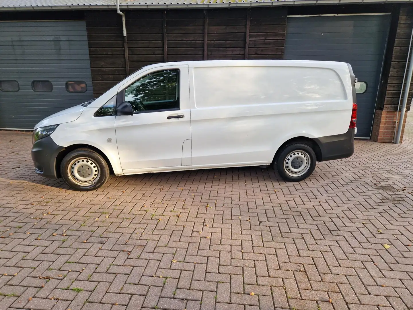 Mercedes-Benz Vito 111 CDI Lang Wit - 2