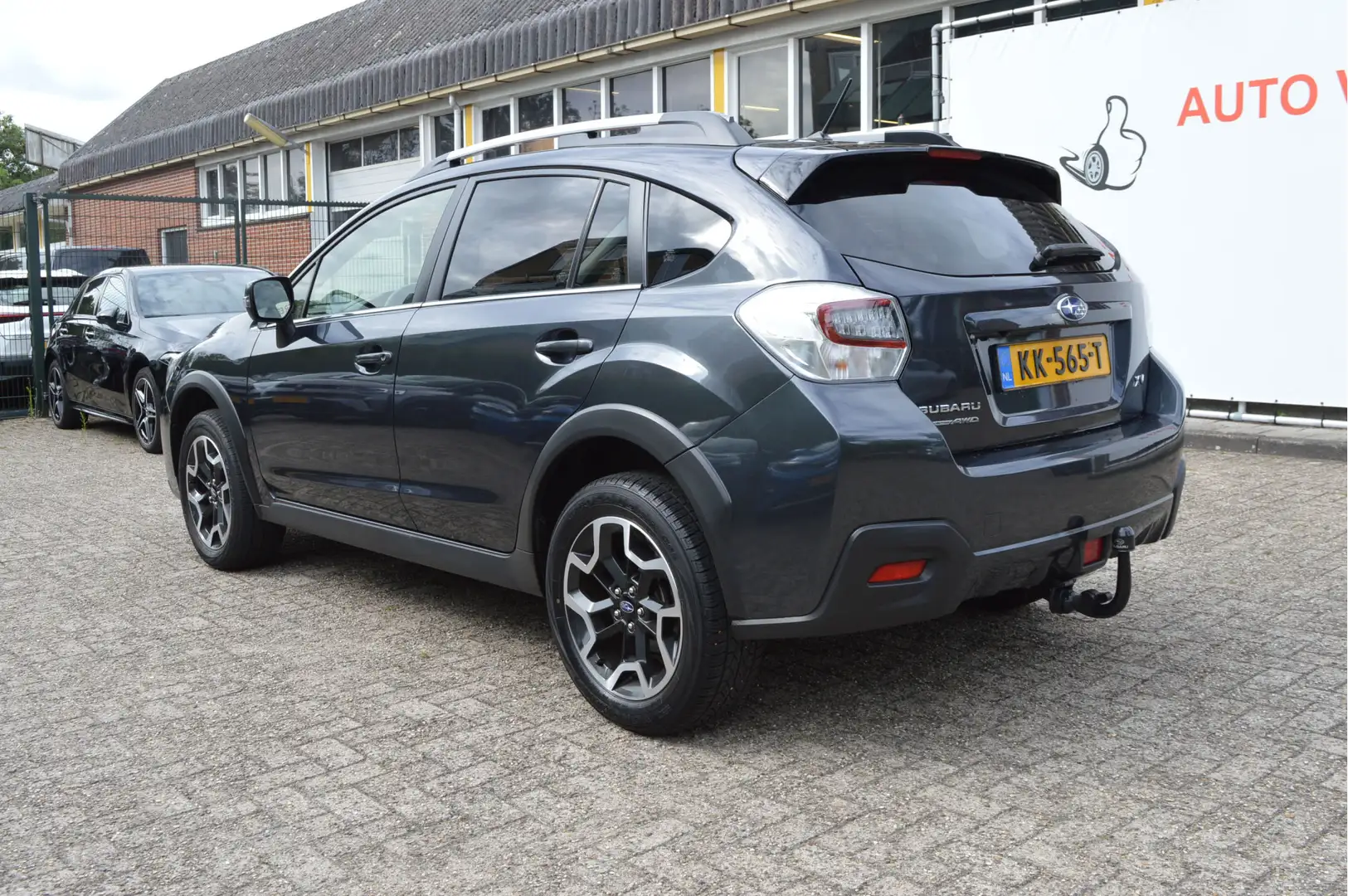 Subaru XV 2.0i Premium AWD NL-Auto / 1e eigenaar / Leder / S Grijs - 2