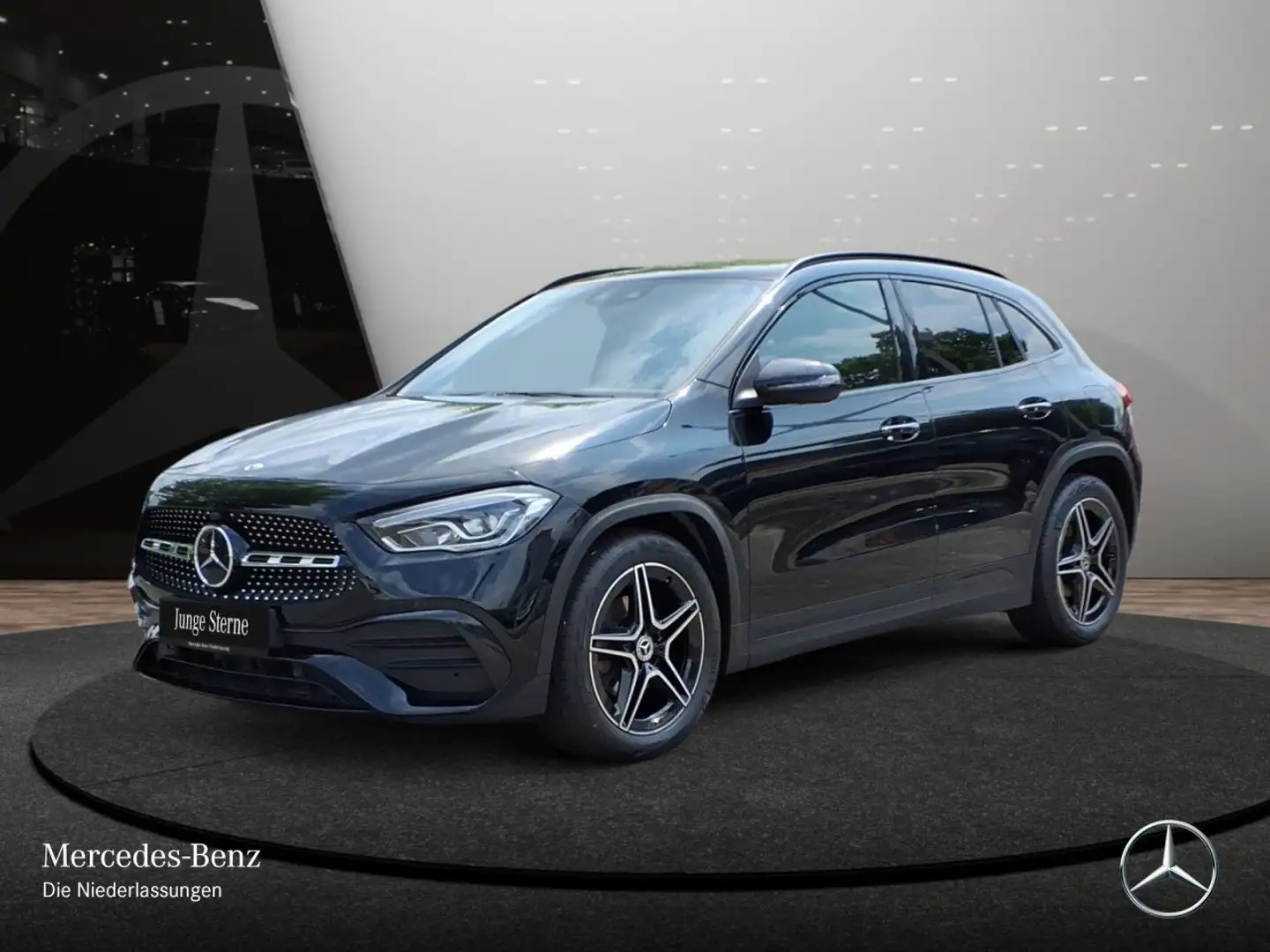 Mercedes-Benz GLA 200 d AMG+NIGHT+AHK+LED+KAMERA+19"+8G Zwart - 2