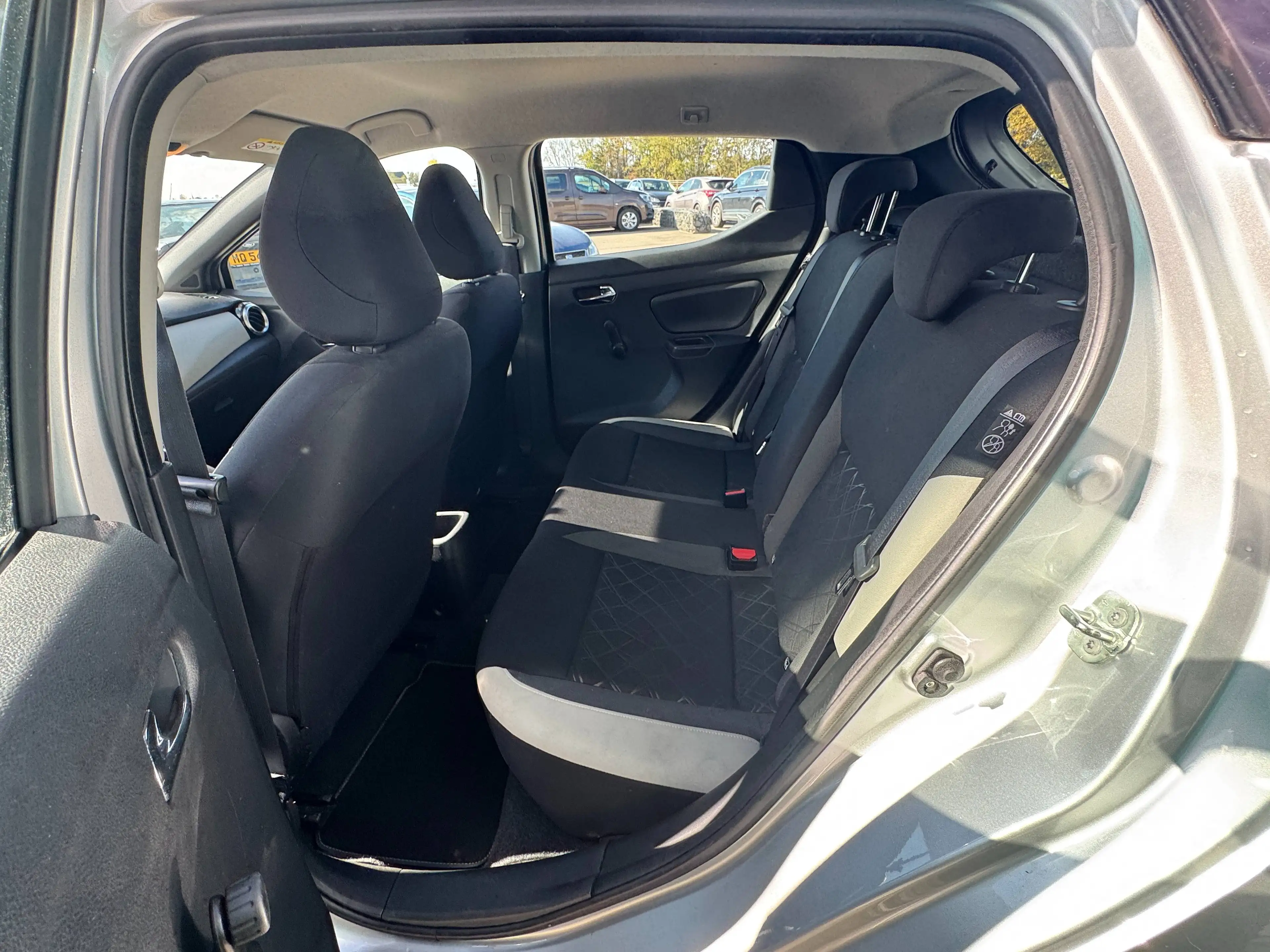 Nissan Micra Micra 0.9 IG-T N-Way — photo 9