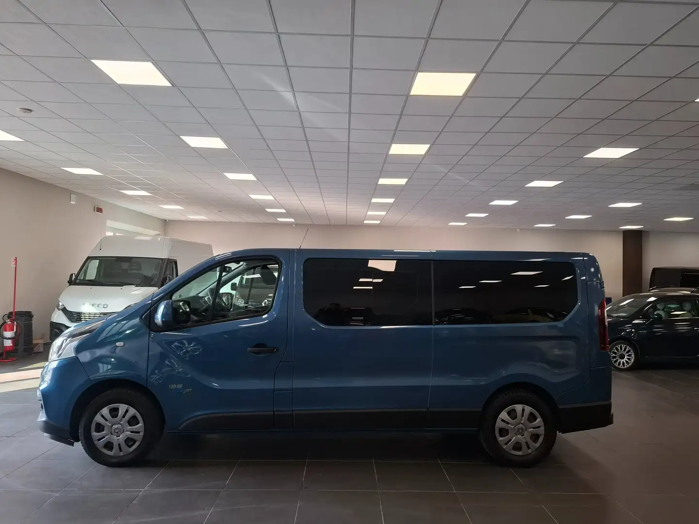 Fiat Talento 1.6 Mjt 125cv 9 posti Passo lungo Blau - 2
