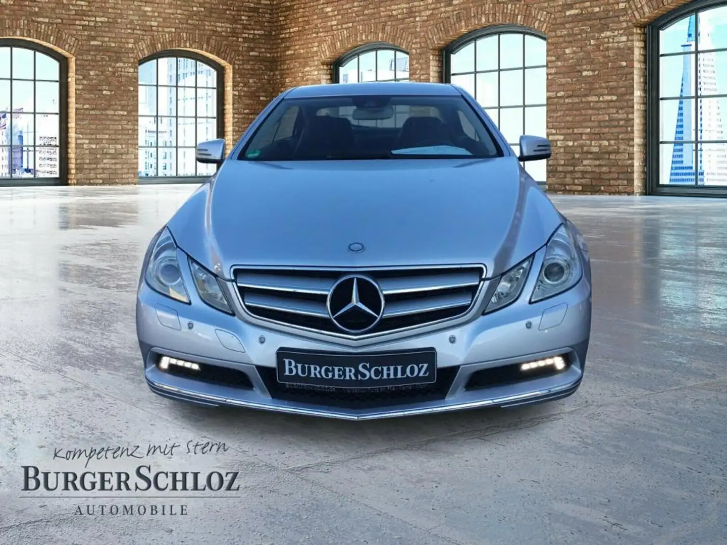 Mercedes-Benz E 250 CGI Coupé AUT DynLicht Fernlichtass. Kam. Silber - 2