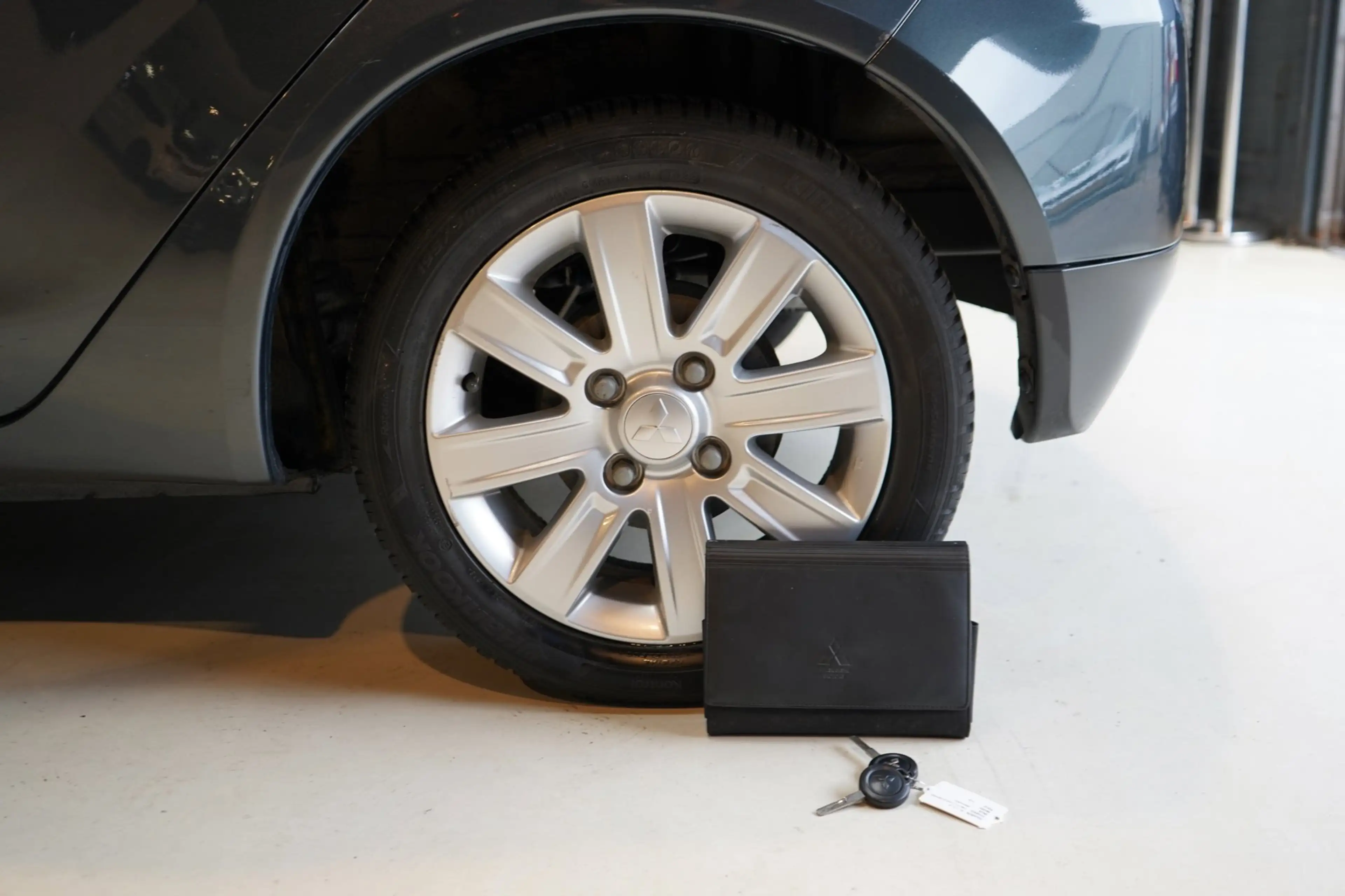 Mitsubishi Colt 1.3 Edition Two | AUTOMAAT | ACHTERUITRIJC. | NAVI — photo 12