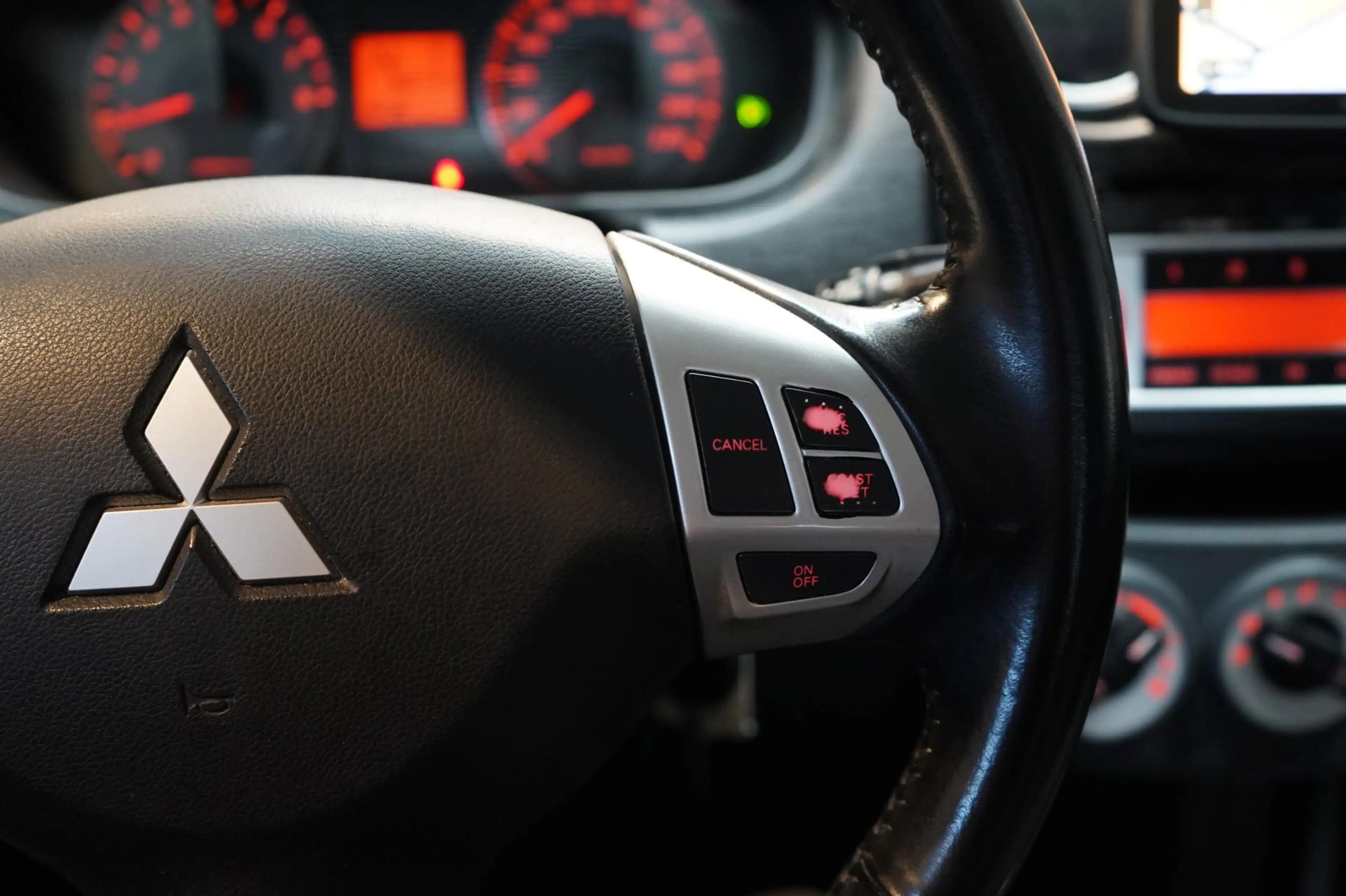 Mitsubishi Colt 1.3 Edition Two | AUTOMAAT | ACHTERUITRIJC. | NAVI — photo 22