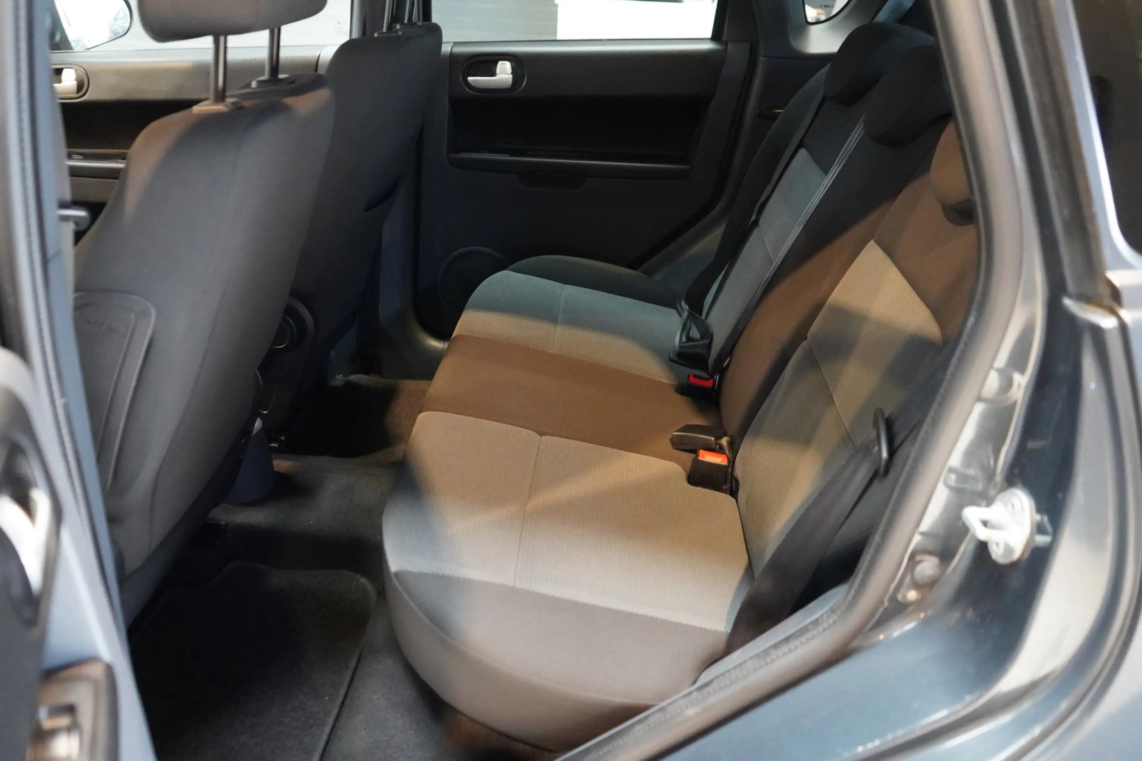 Mitsubishi Colt 1.3 Edition Two | AUTOMAAT | ACHTERUITRIJC. | NAVI — photo 16