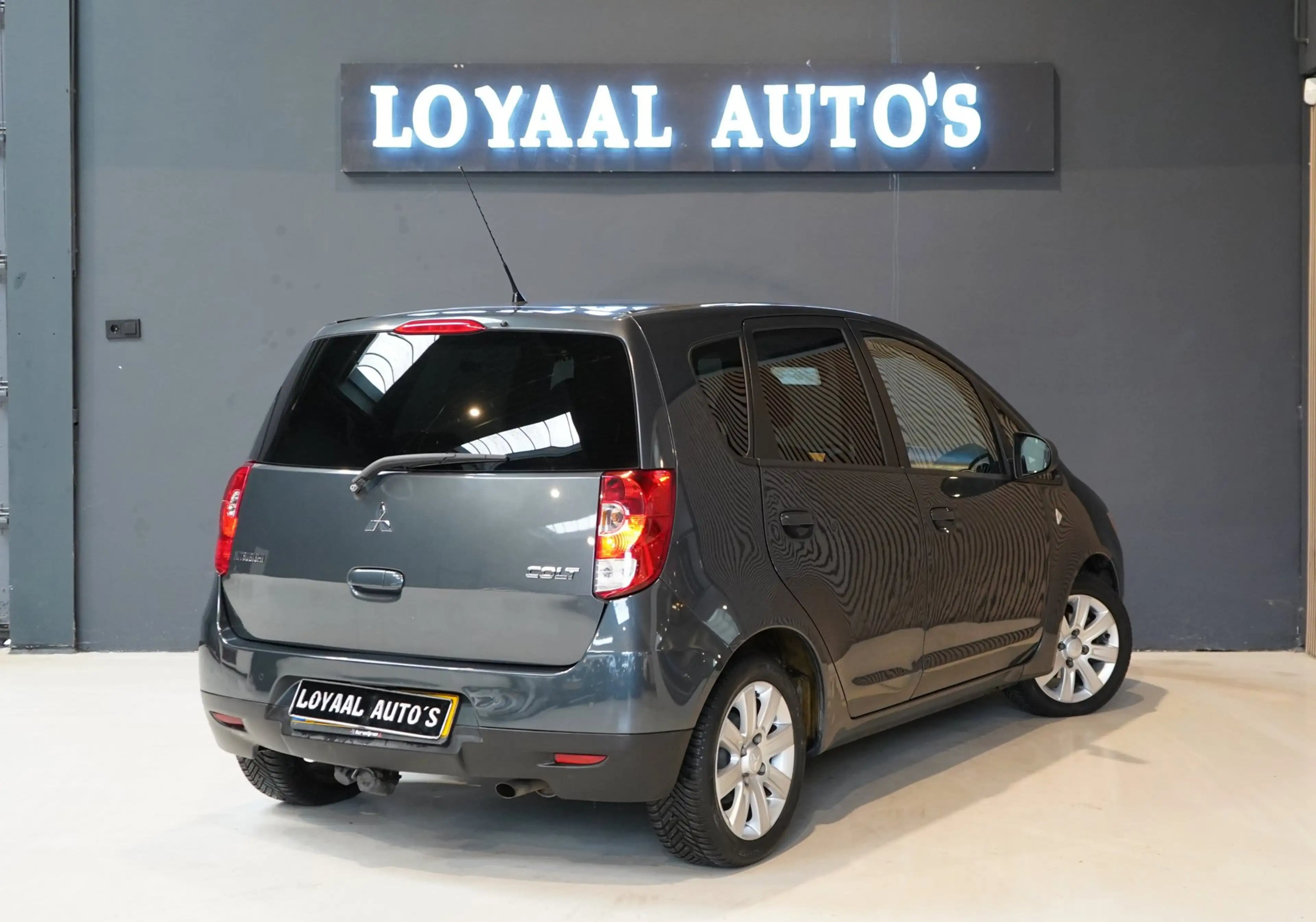 Mitsubishi Colt 1.3 Edition Two | AUTOMAAT | ACHTERUITRIJC. | NAVI — photo 8
