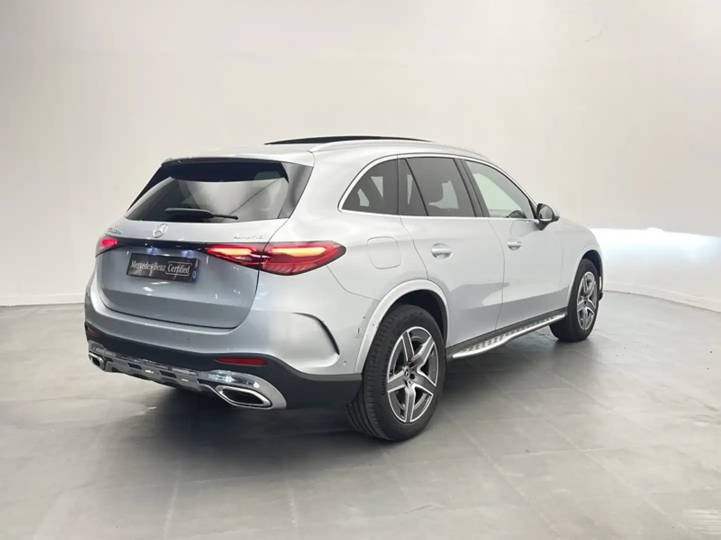 Mercedes-Benz GLC 300 300 de 4MATIC AMG Line Silber - 2