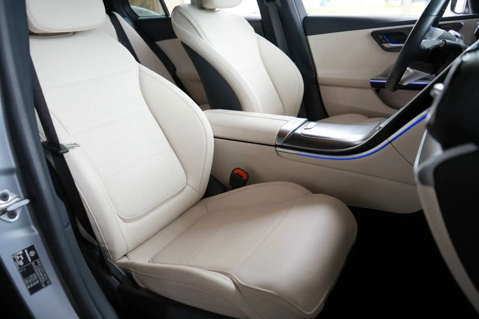 Mercedes-Benz C 220 d Avantgarde Lim. *LEDER BEIGE | BUSINESS* Gris - 2