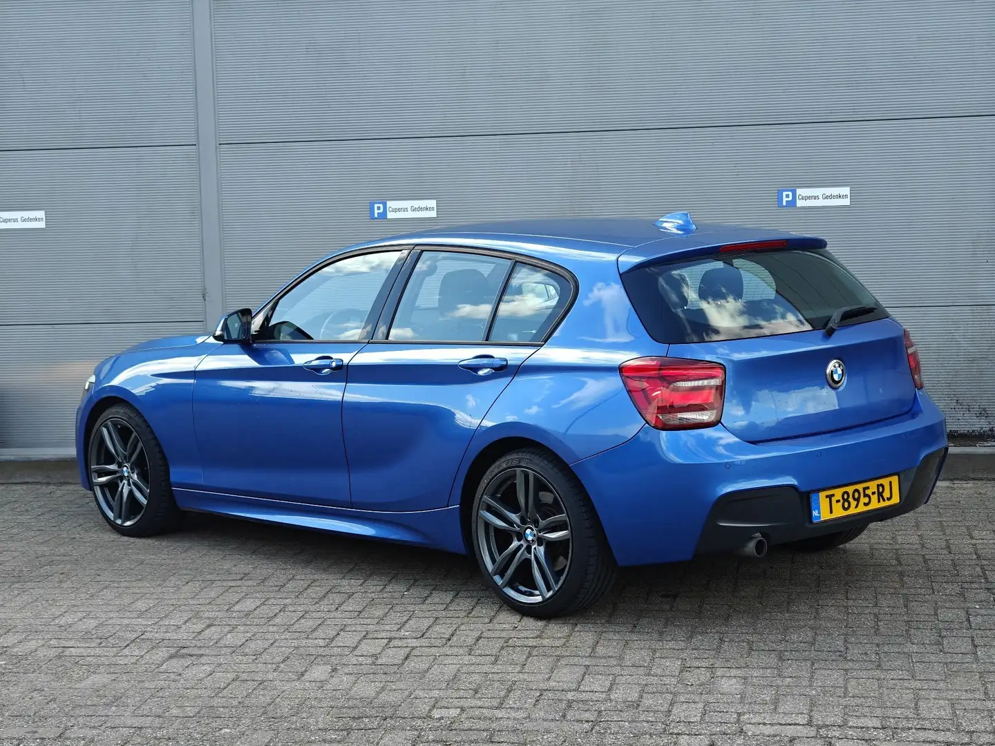 BMW 120 Metallic blauw M-pakket Modrá - 2