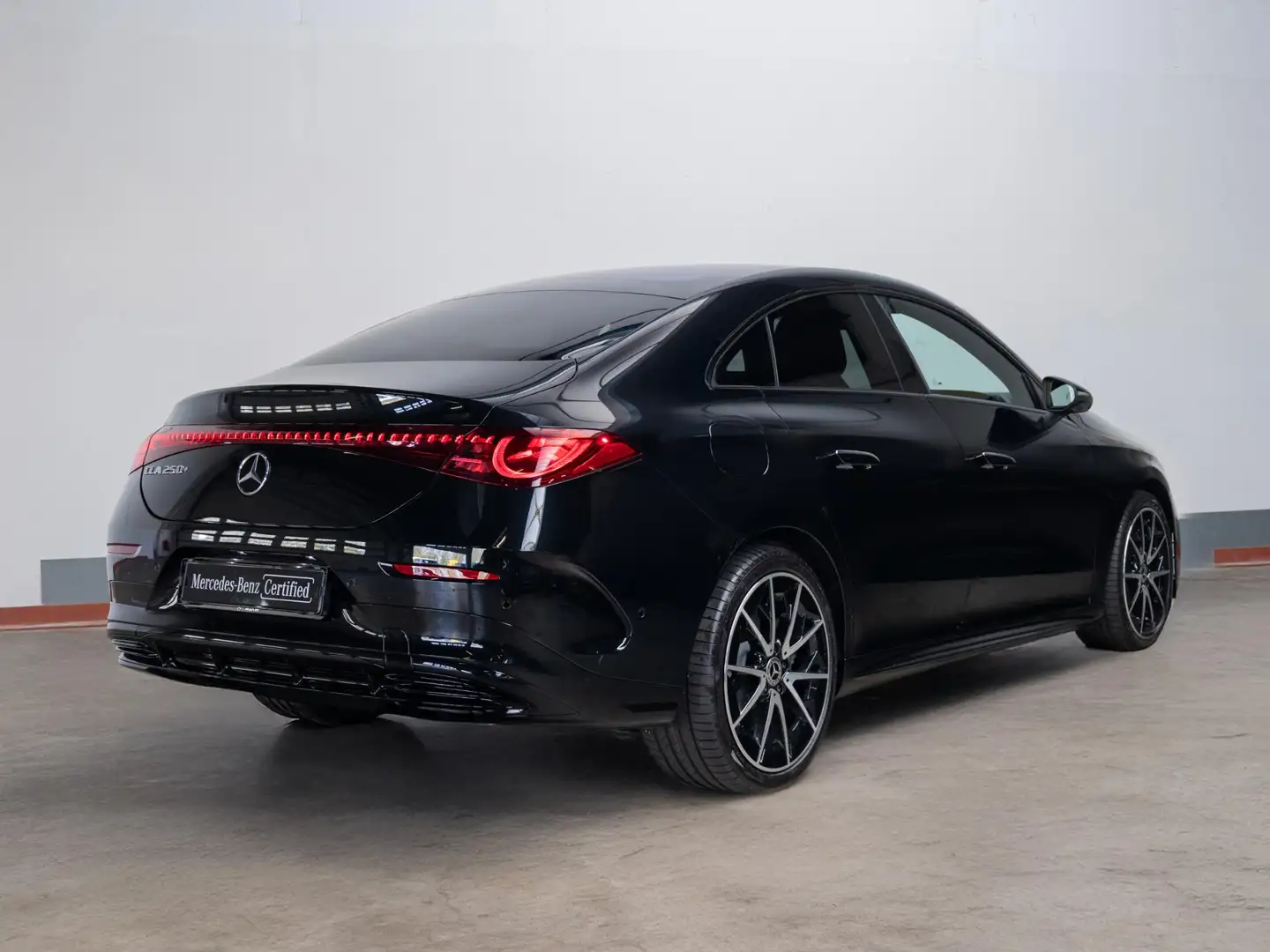 Mercedes-Benz CLA 250 250+ Launch Edition 85 kWh Noir - 2