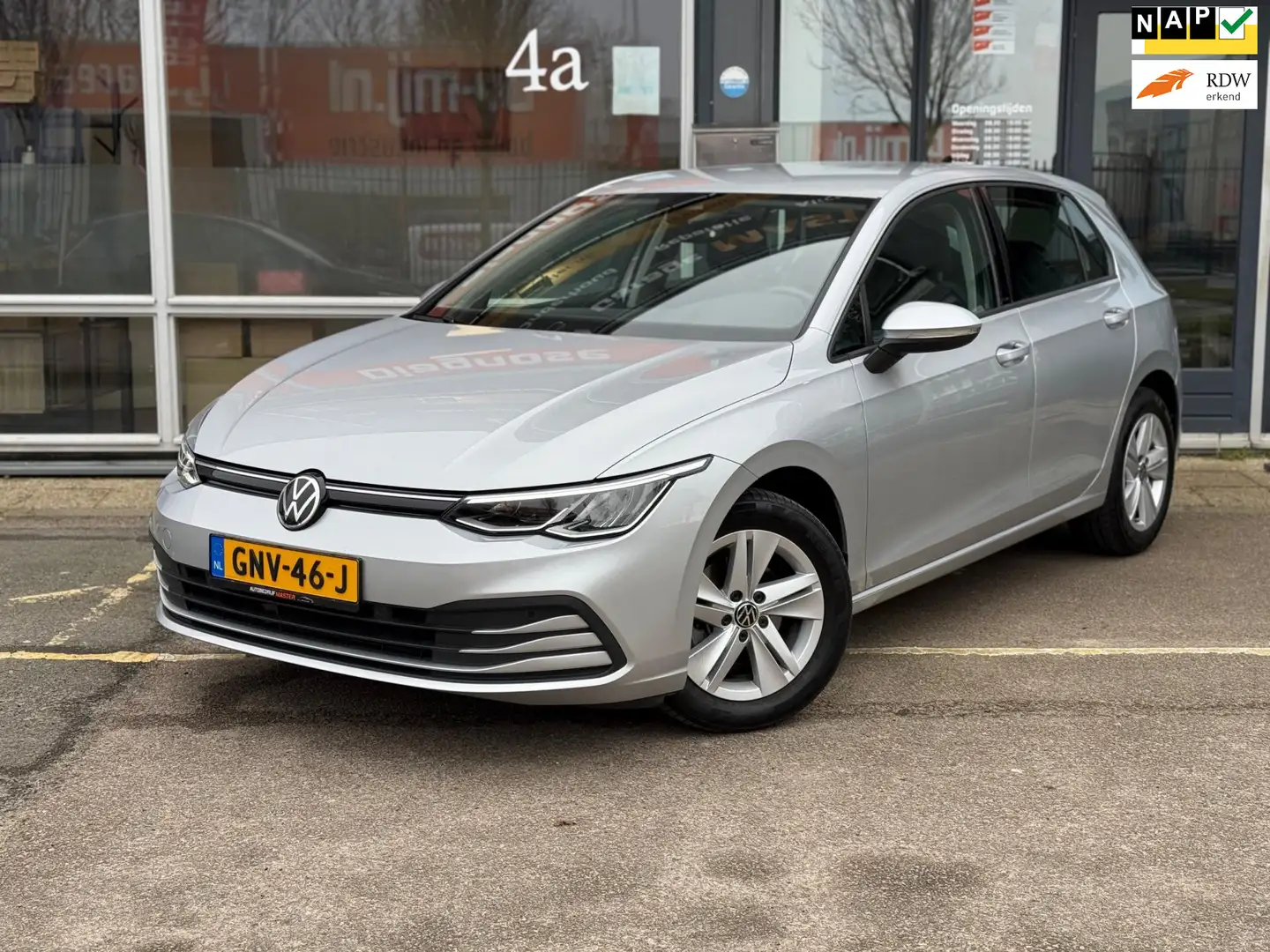 Volkswagen Golf 1.0 TSI Life Business | Airco | ACC | PDC Grigio - 1