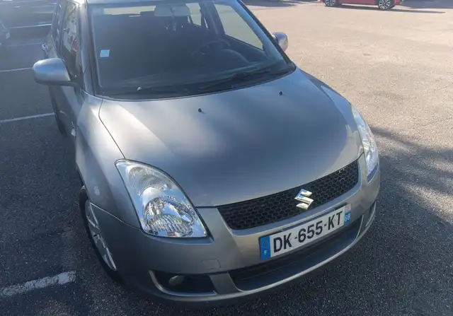 Suzuki Swift view 2